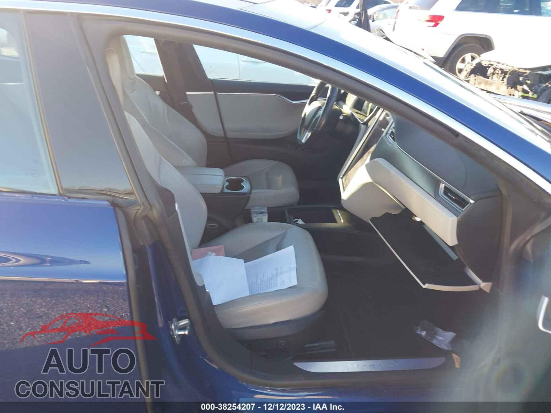 TESLA MODEL S 2016 - 5YJSA1E2XGF153678