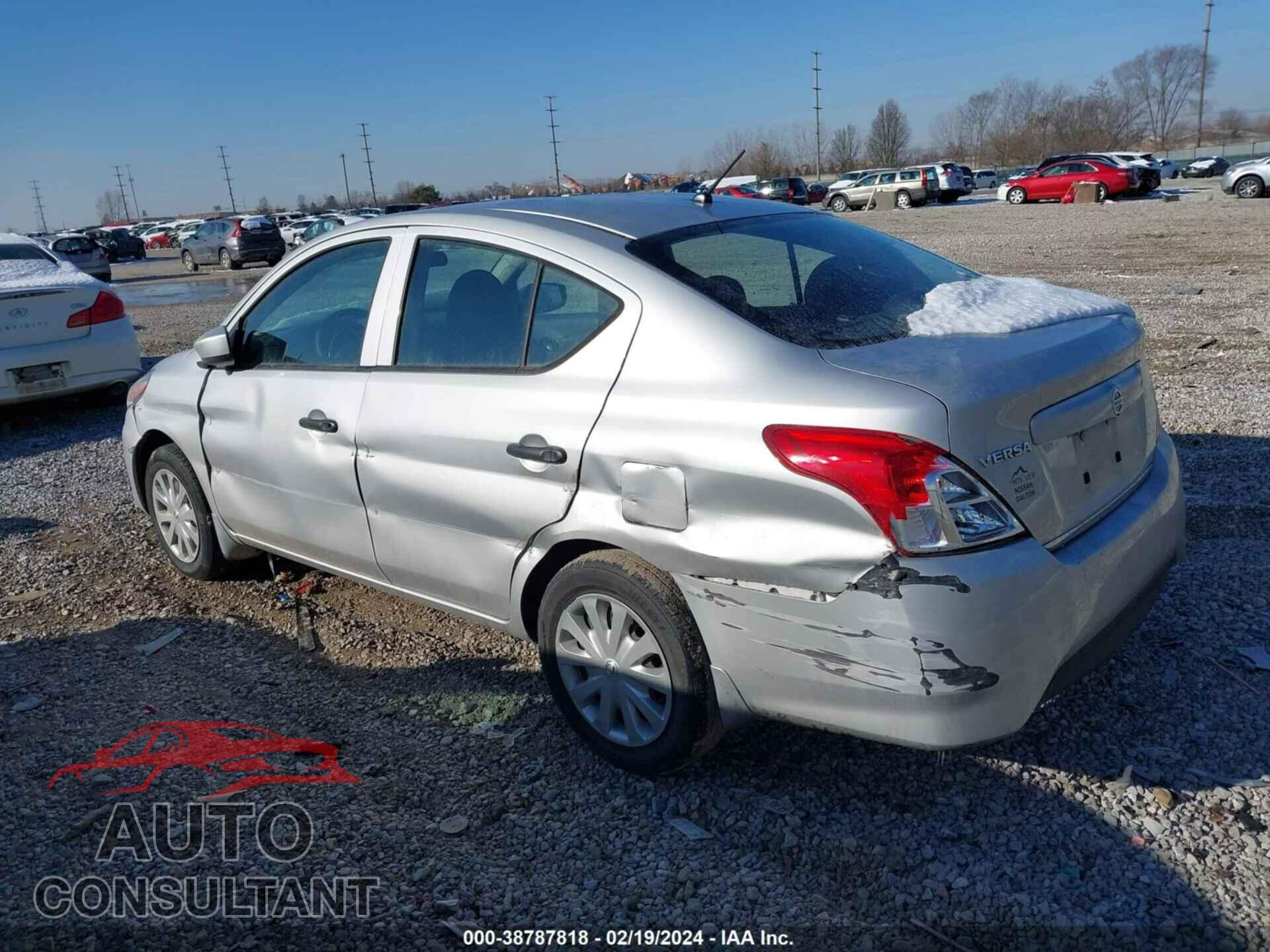 NISSAN VERSA 2017 - 3N1CN7AP3HL844067