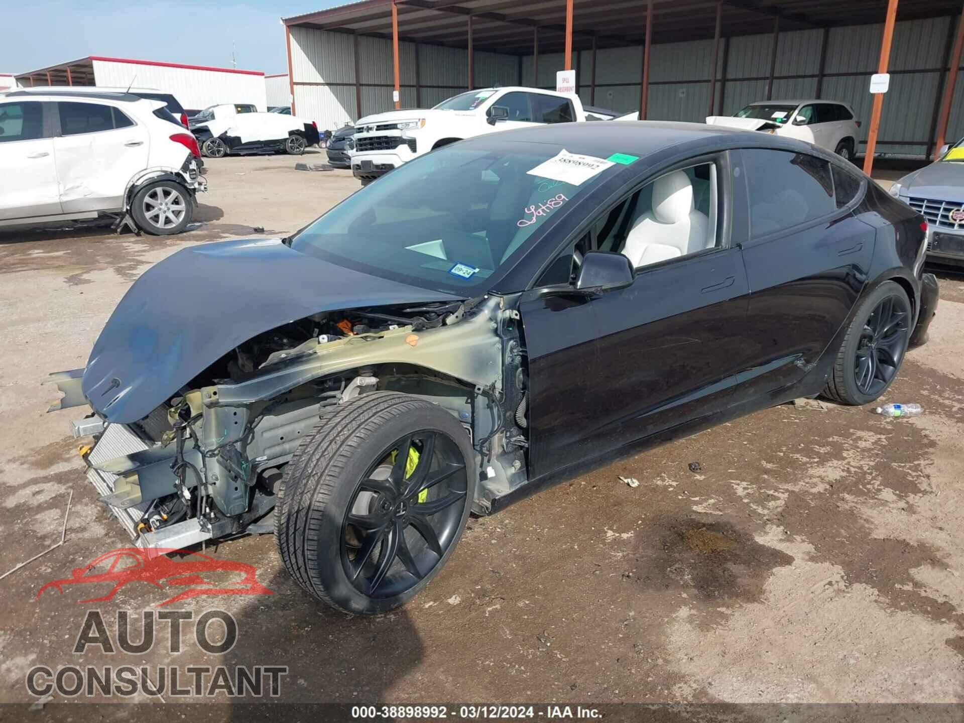 TESLA MODEL 3 2018 - 5YJ3E1EB0JF099257