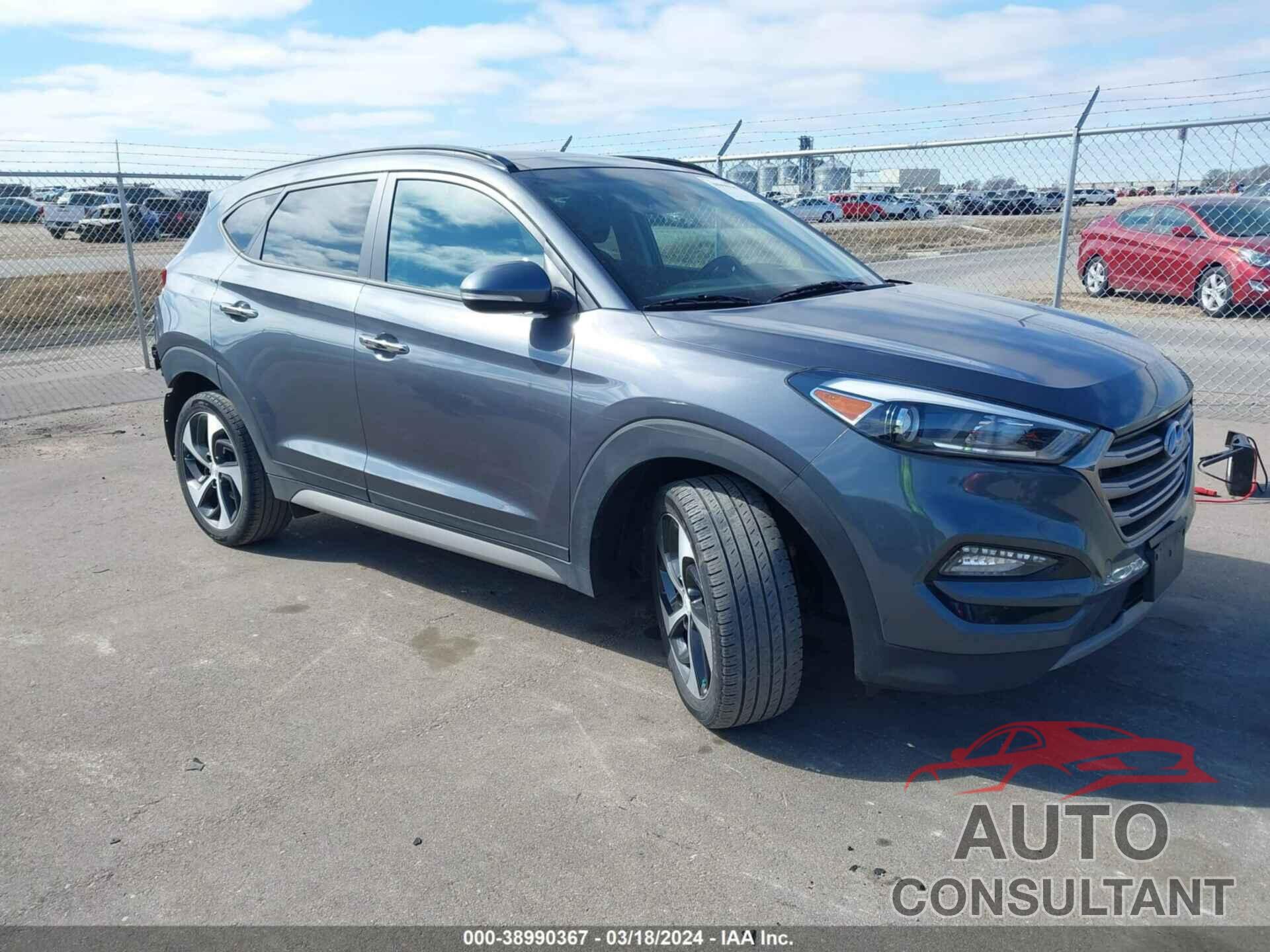 HYUNDAI TUCSON 2018 - KM8J3CA22JU784393