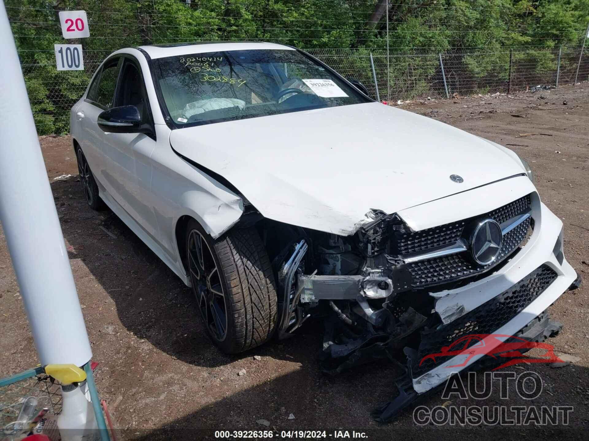 MERCEDES-BENZ C 300 2019 - 55SWF8DB8KU302884