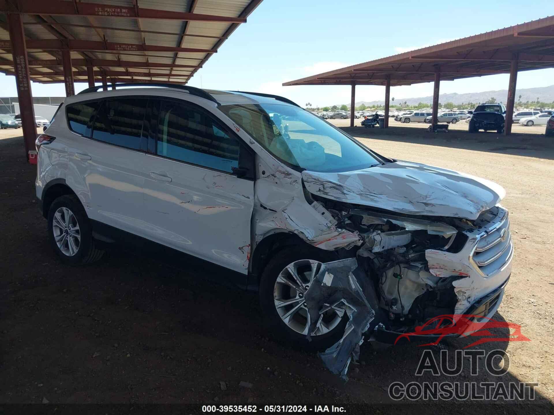 FORD ESCAPE 2018 - 1FMCU0GD2JUB15778