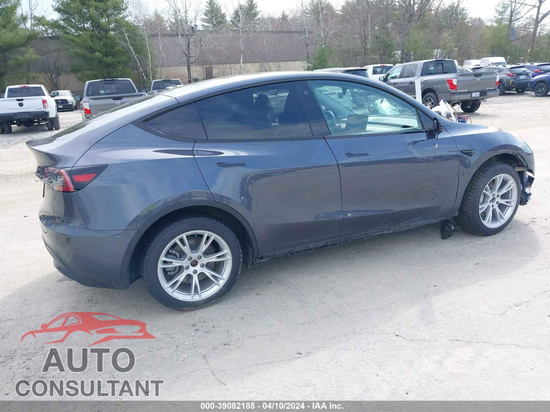 TESLA MODEL Y 2023 - LRWYGDFD8PC222100