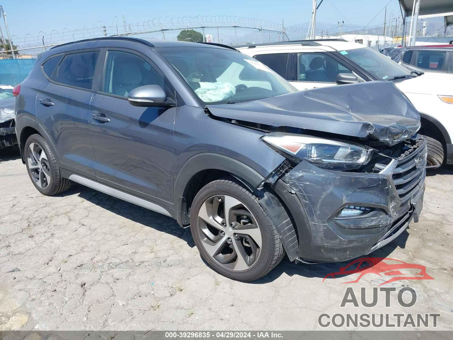 HYUNDAI TUCSON 2018 - KM8J33A25JU670162