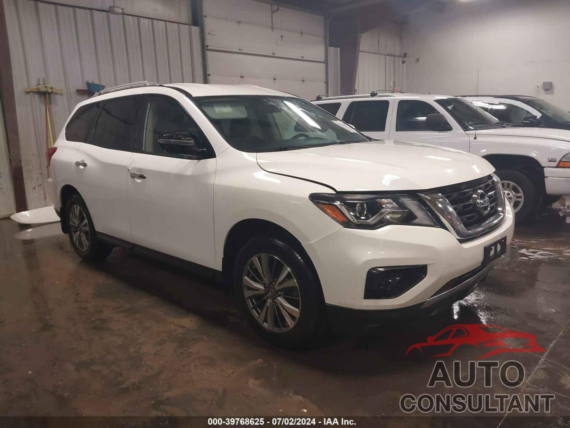 NISSAN PATHFINDER 2019 - 5N1DR2MM6KC622180