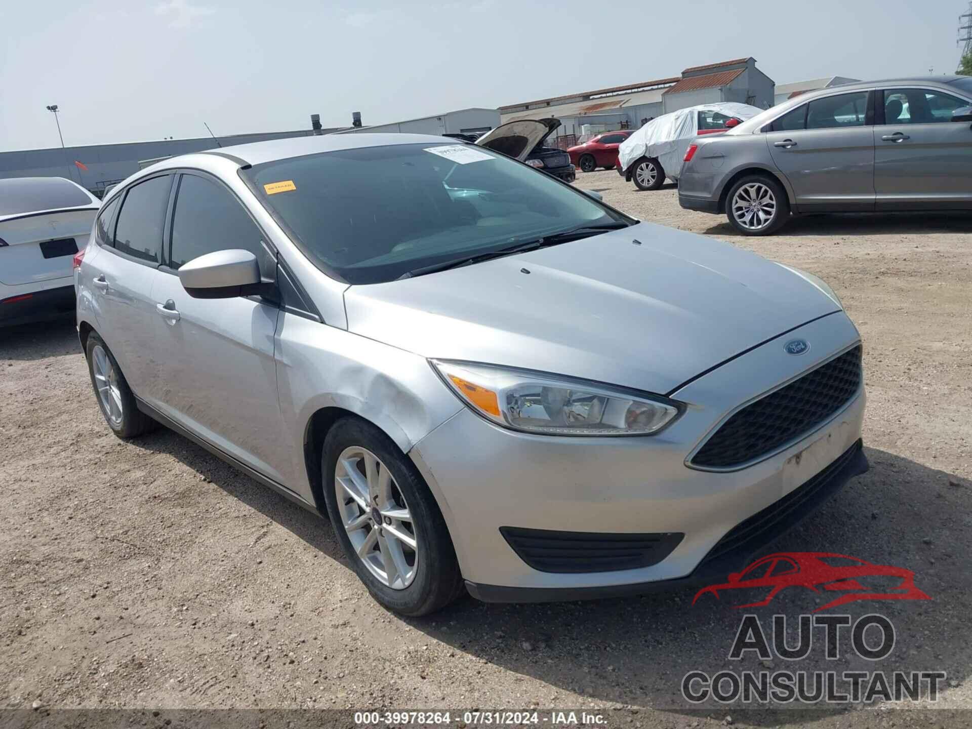 FORD FOCUS 2018 - 1FADP3K26JL240107