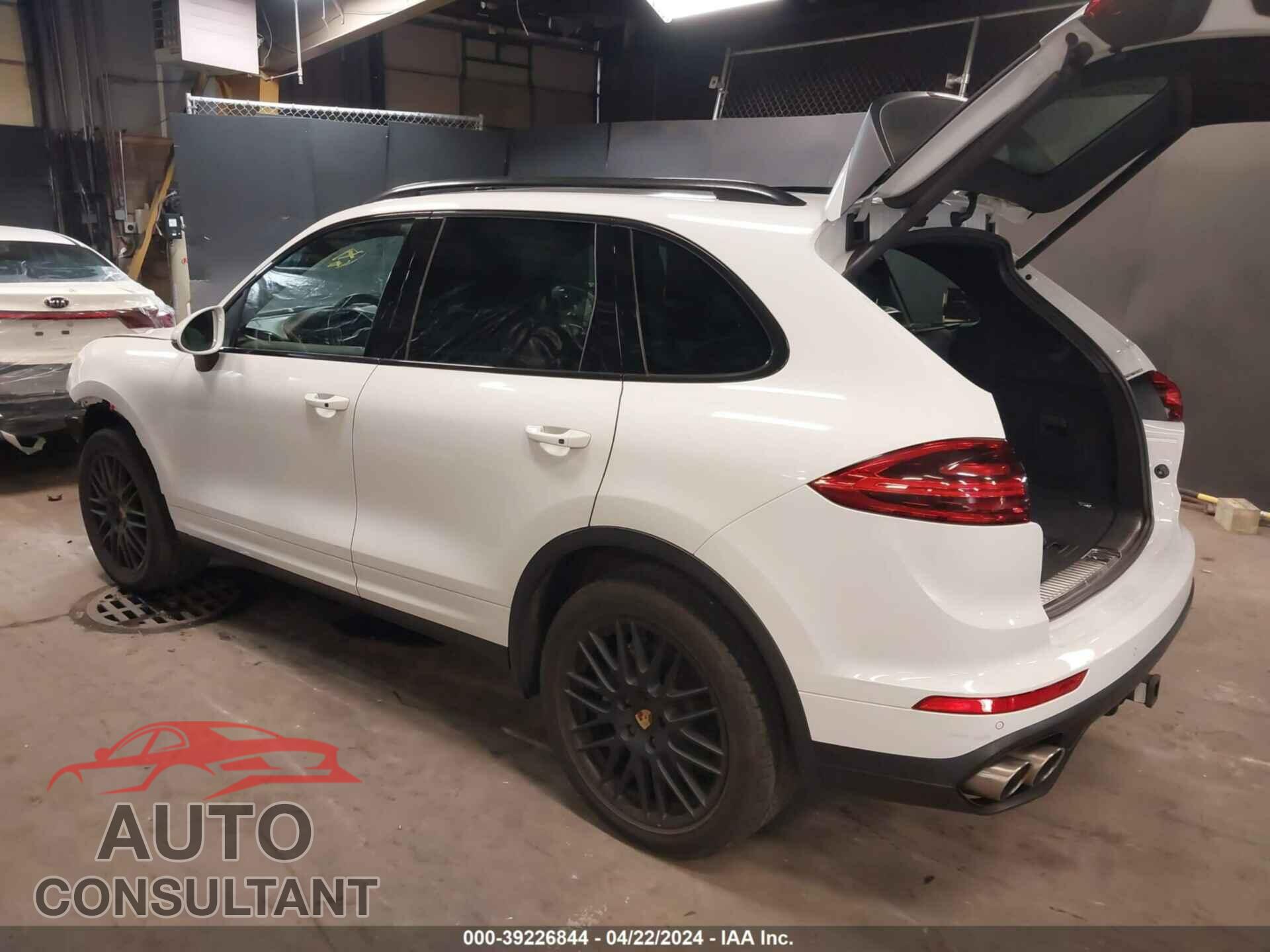 PORSCHE CAYENNE 2016 - WP1AB2A27GLA94654