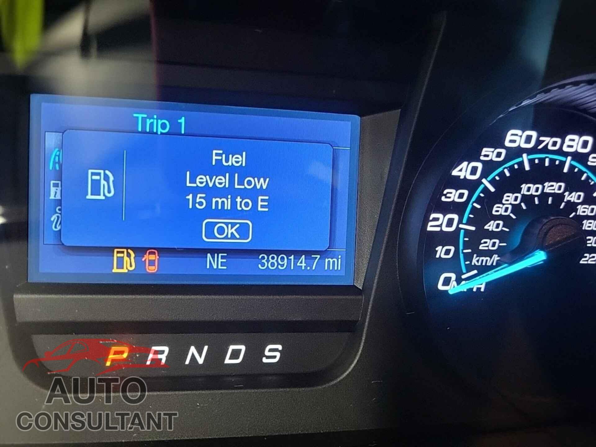 FORD TAURUS 2018 - 1FAHP2E80JG137432