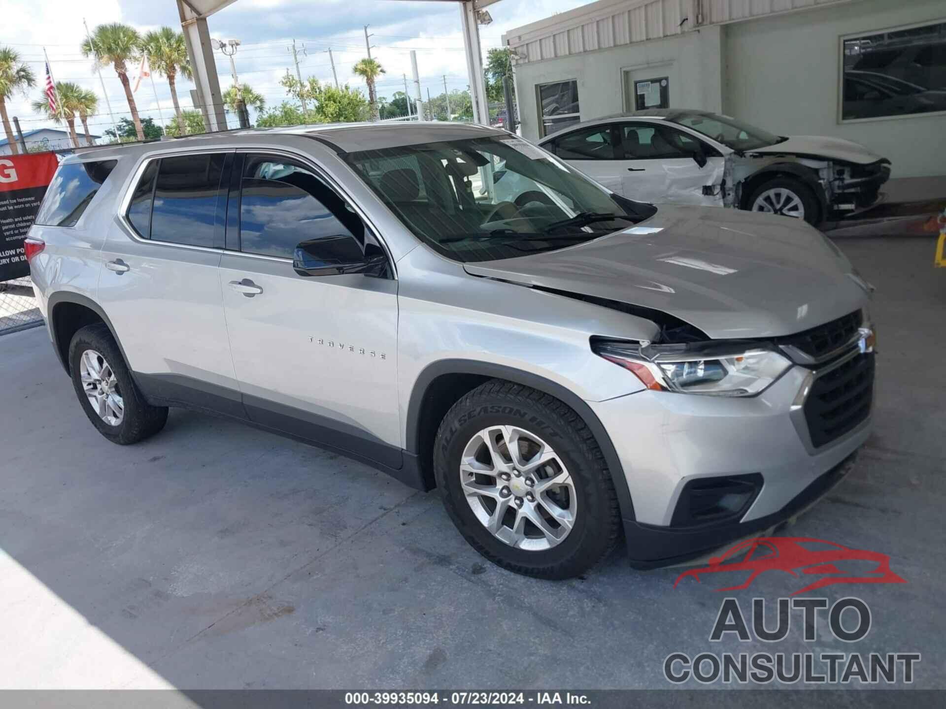 CHEVROLET TRAVERSE 2018 - 1GNERFKW9JJ132466