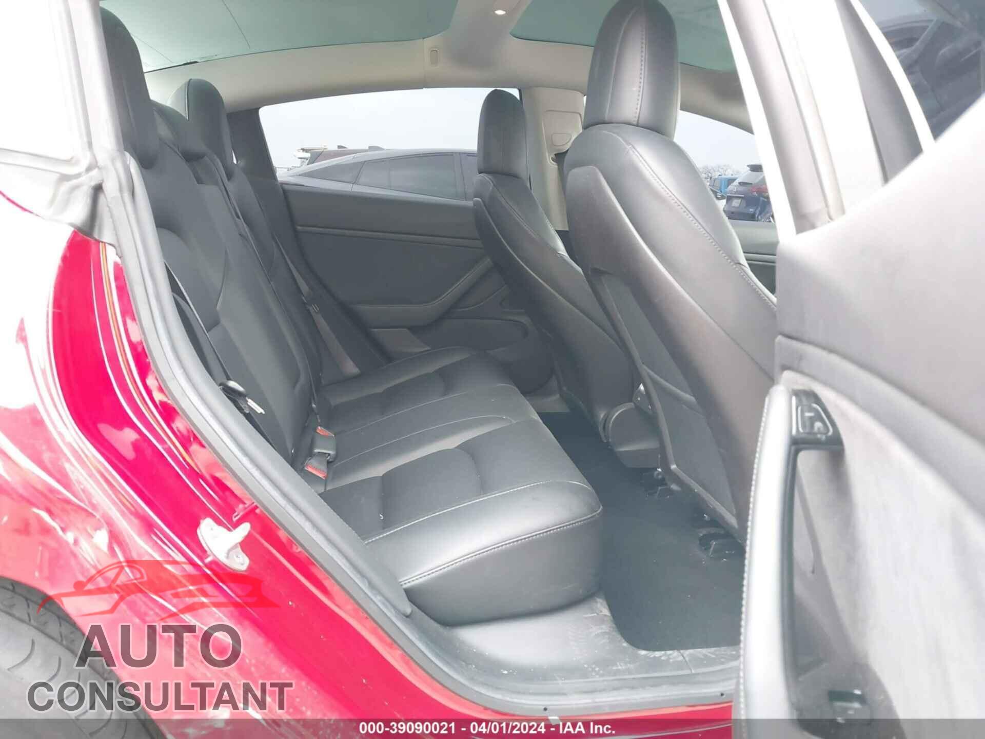 TESLA MODEL 3 2019 - 5YJ3E1EA4KF331917