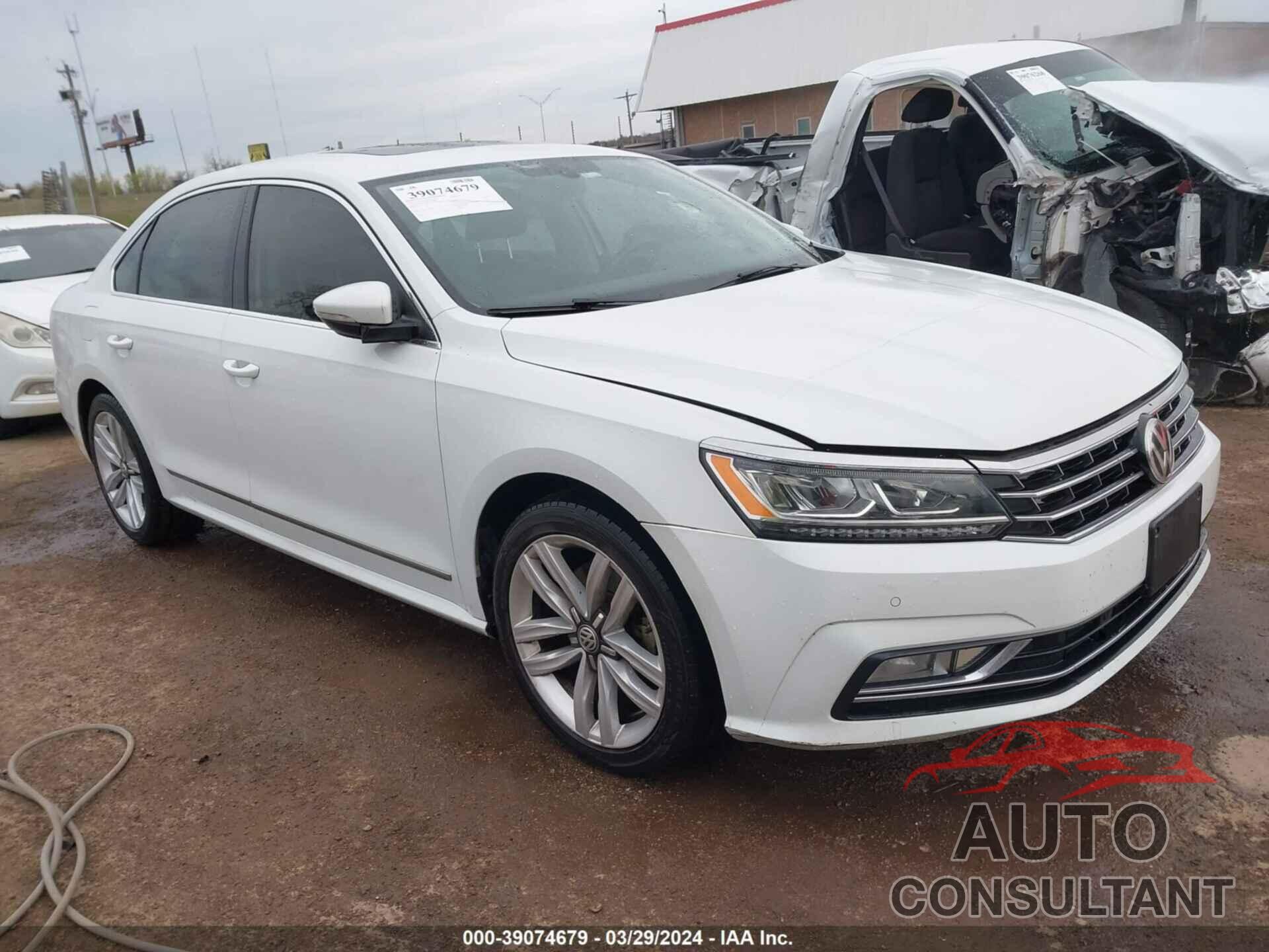 VOLKSWAGEN PASSAT 2017 - 1VWGT7A39HC031584