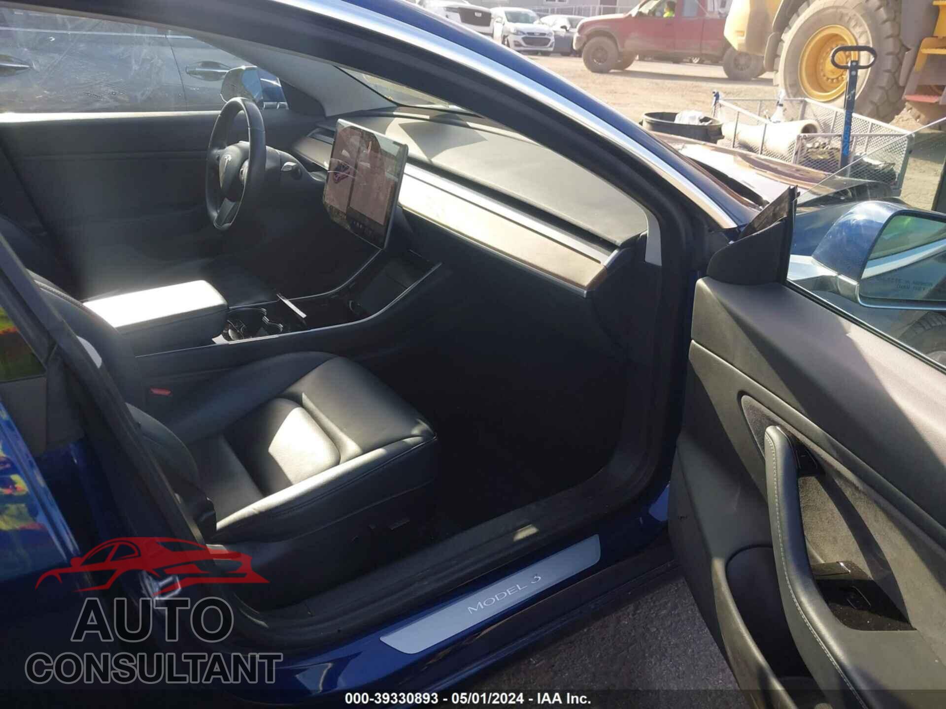 TESLA MODEL 3 2018 - 5YJ3E1EAXJF164431