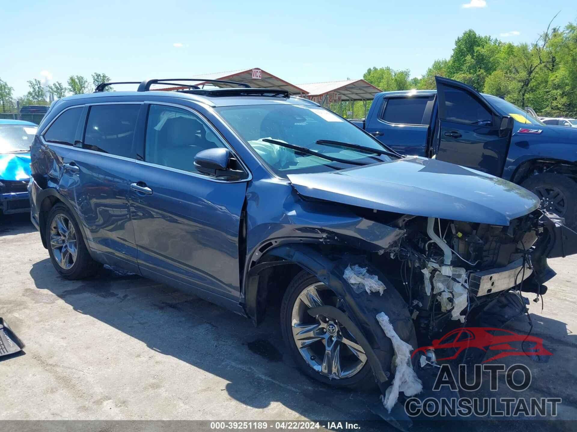 TOYOTA HIGHLANDER 2019 - 5TDDZRFH0KS919568