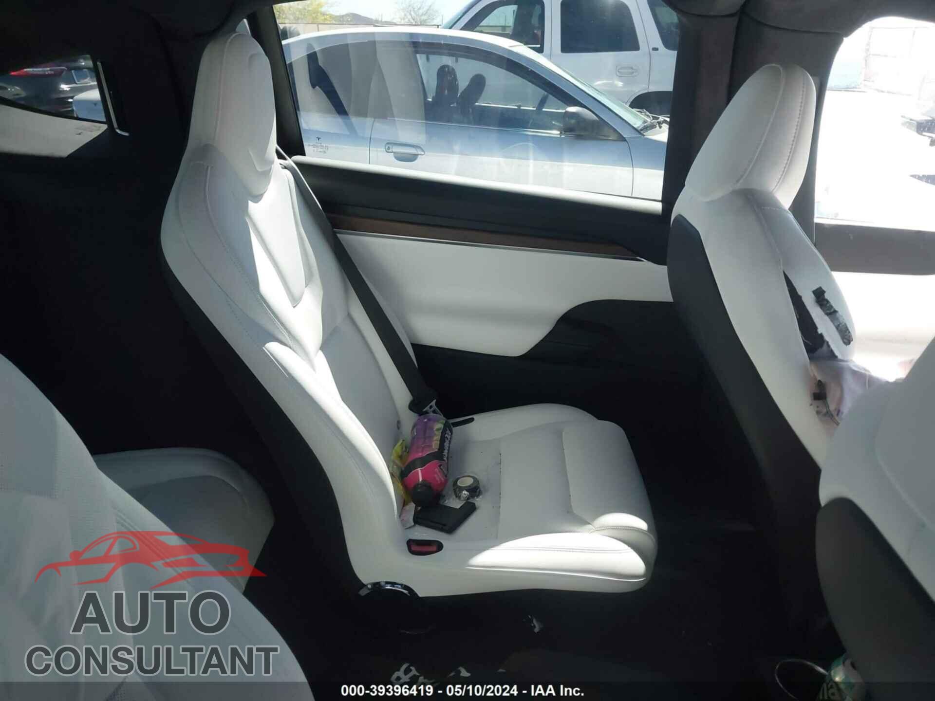 TESLA MODEL X 2024 - 7SAXCBE52RF432984