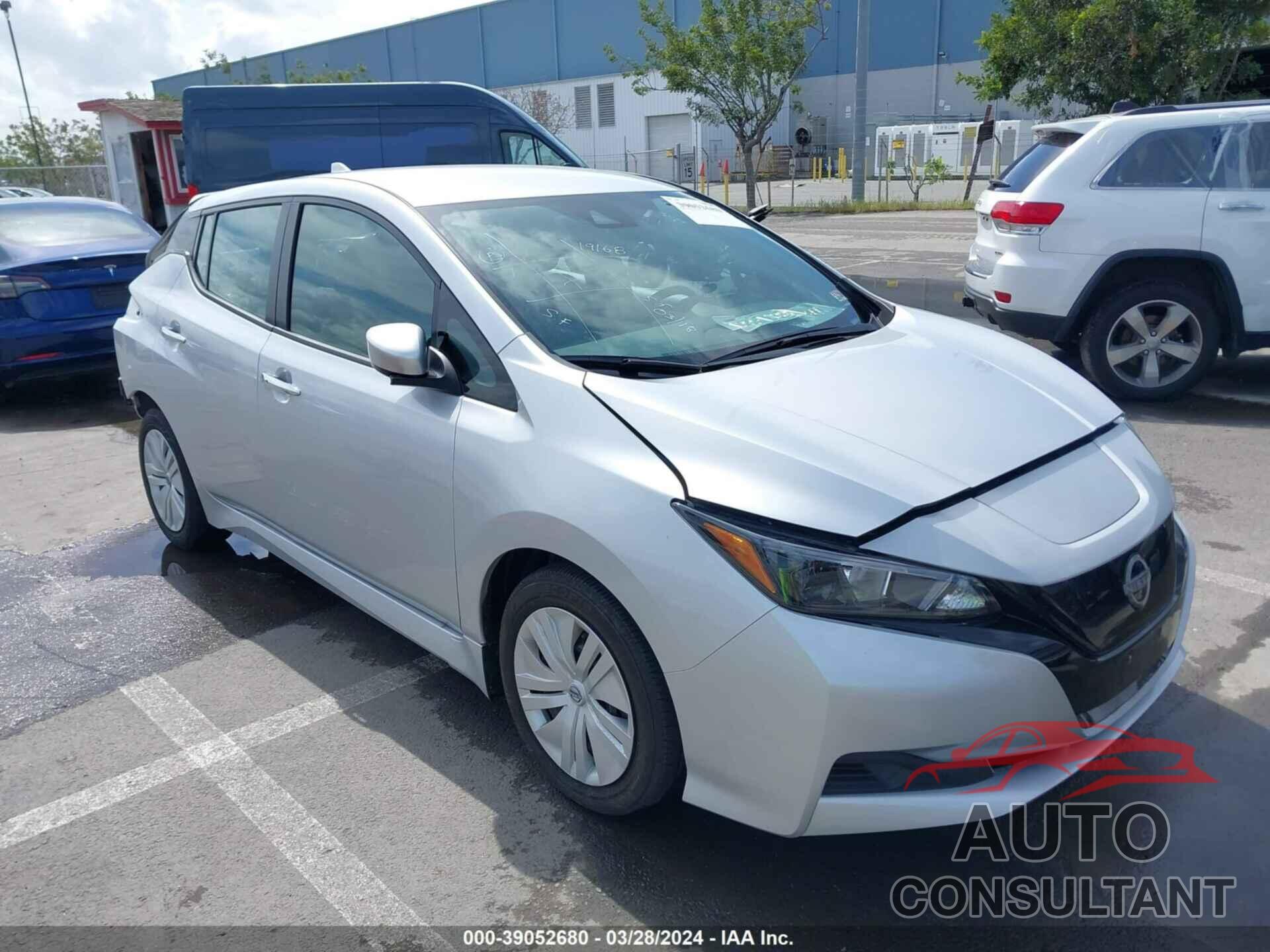 NISSAN LEAF 2023 - 1N4AZ1BV0PC558891