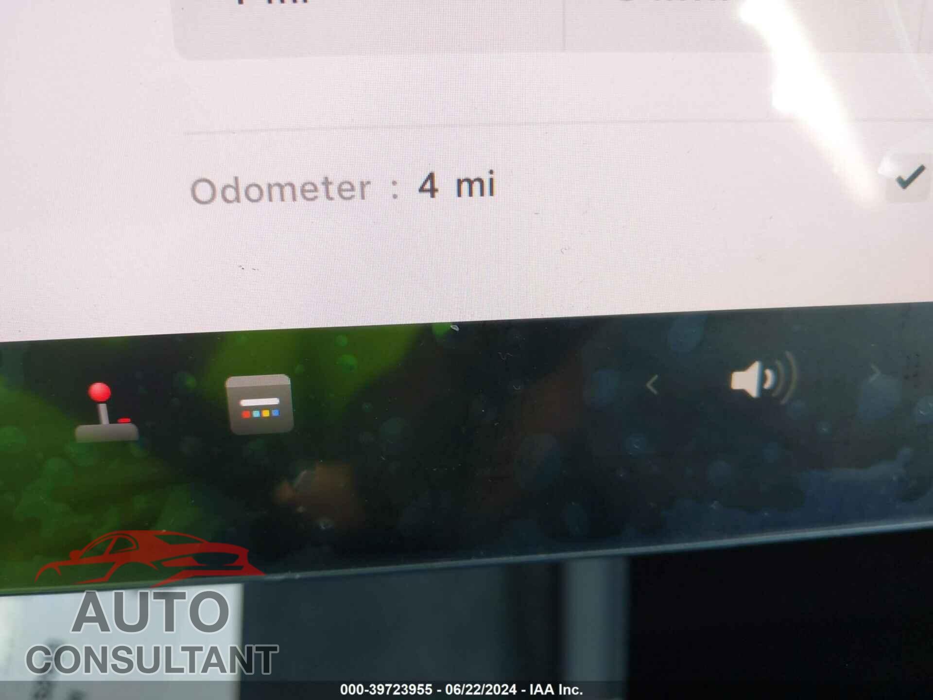 TESLA MODEL 3 2024 - 5YJ3E1EA2RF752660