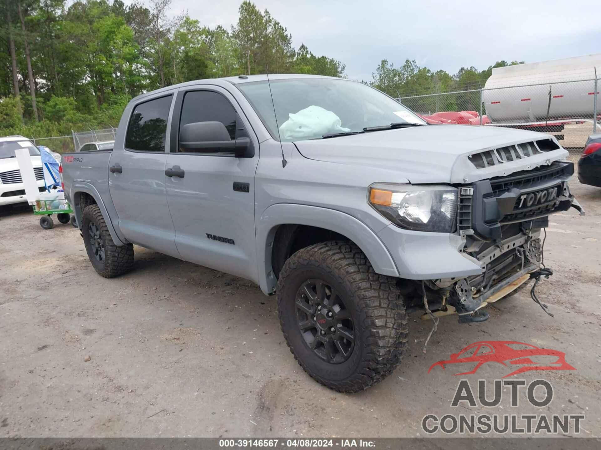 TOYOTA TUNDRA 2017 - 5TFDW5F14HX650434