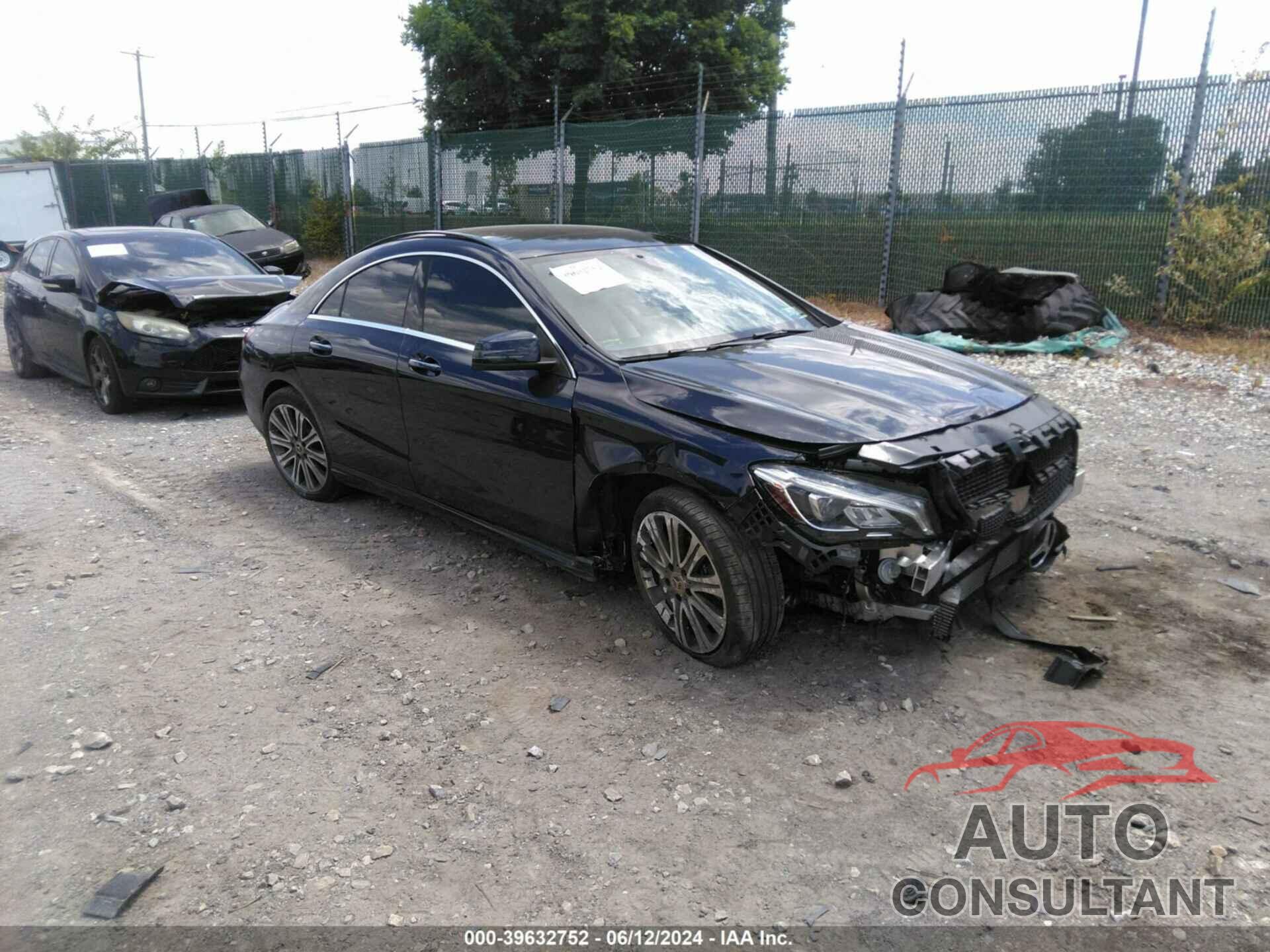 MERCEDES-BENZ CLA 250 2018 - WDDSJ4GB4JN647418