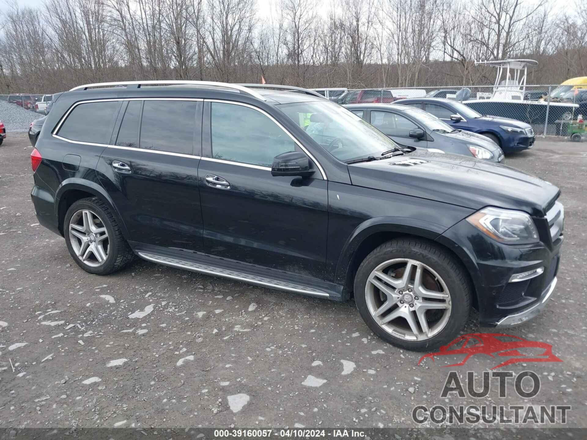 MERCEDES-BENZ GL 550 2016 - 4JGDF7DE5GA698121