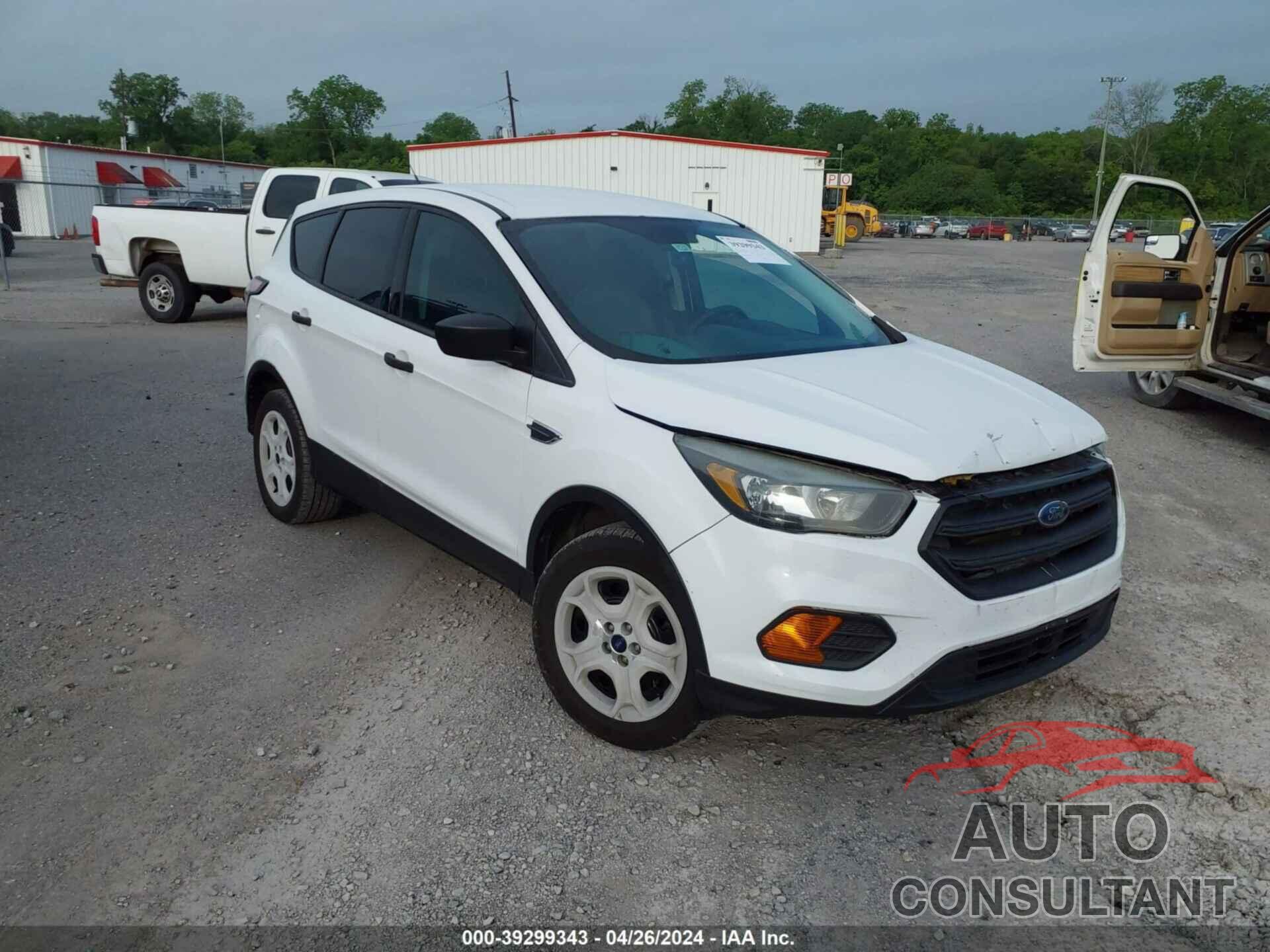 FORD ESCAPE 2018 - 1FMCU0F75JUA06971