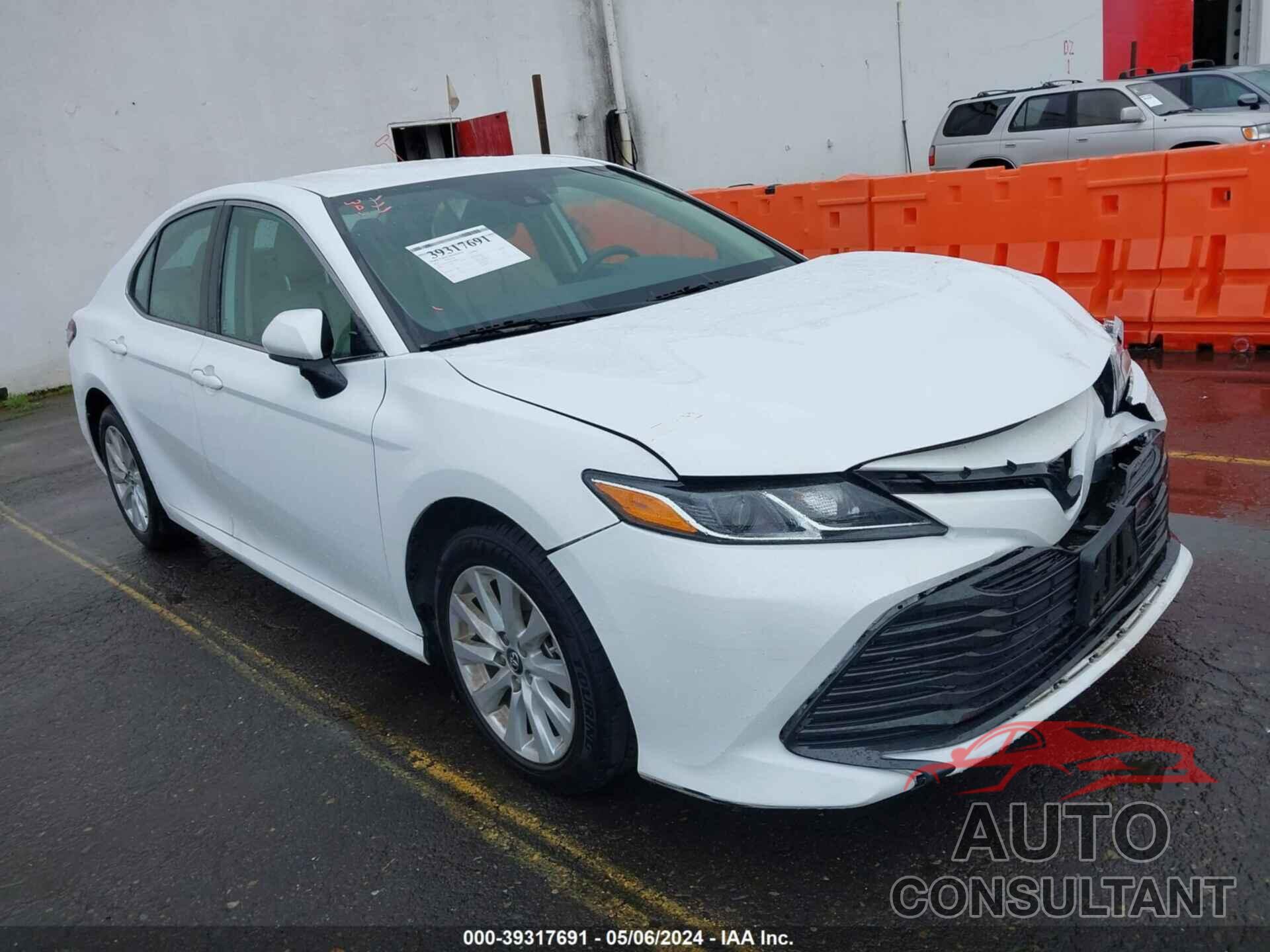 TOYOTA CAMRY 2019 - 4T1B11HK4KU820820