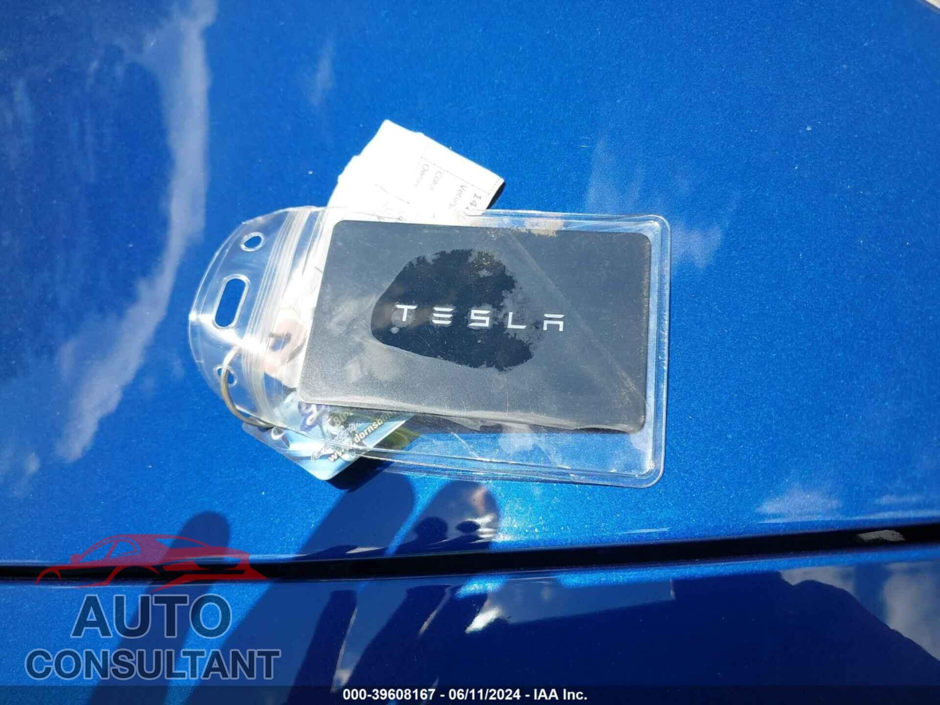TESLA MODEL 3 2019 - 5YJ3E1EB7KF421832