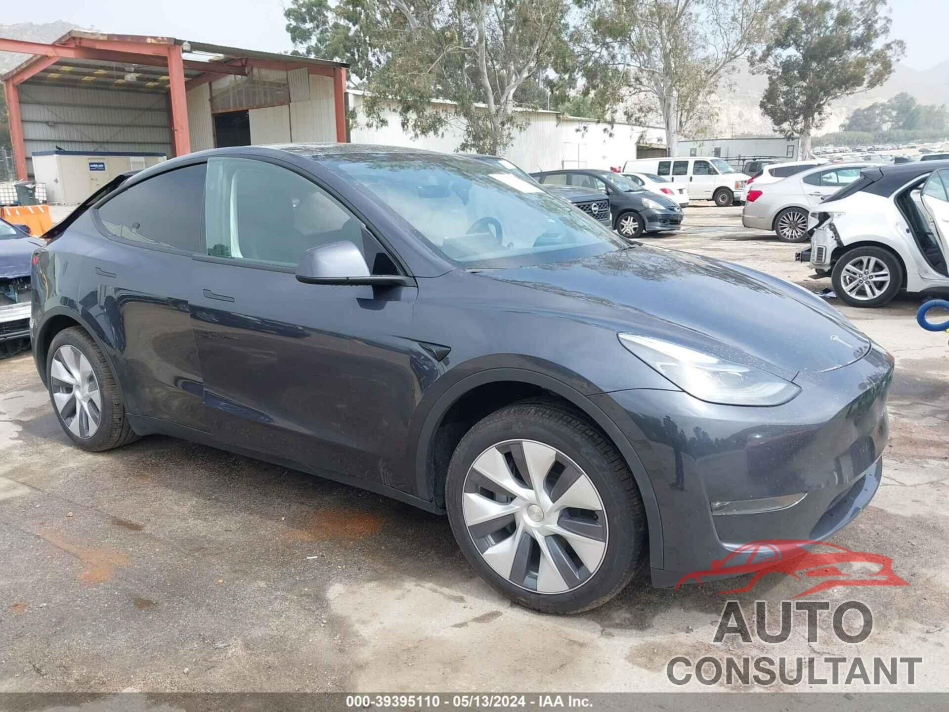 TESLA MODEL Y 2024 - 7SAYGDEE2RA248114