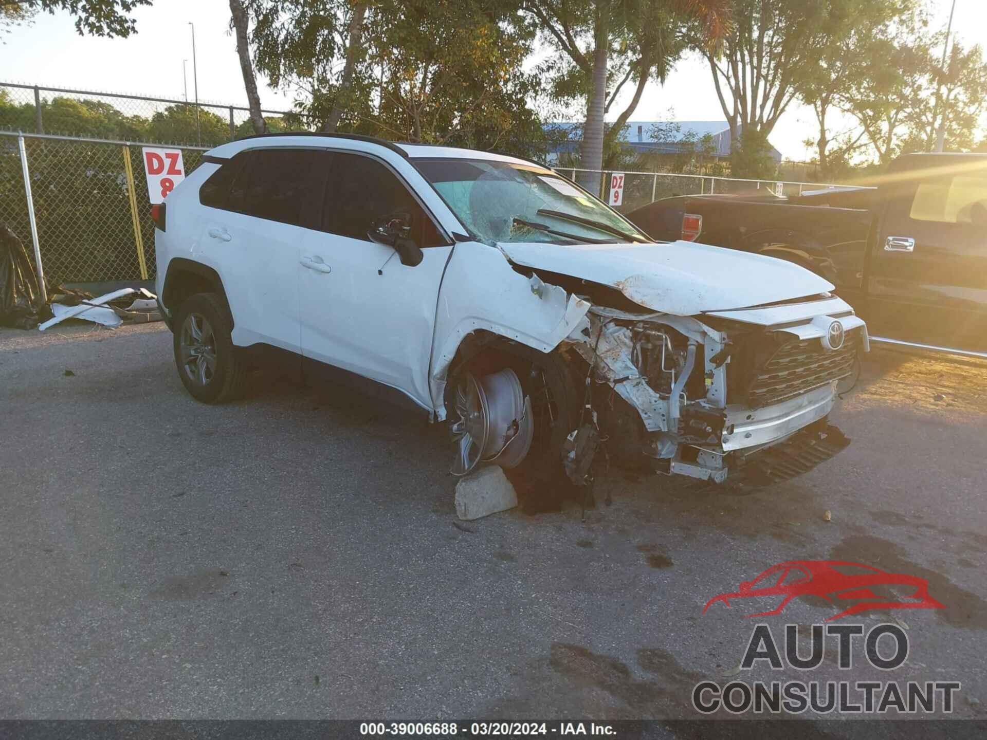TOYOTA RAV4 2023 - 2T3W1RFV4PC248287