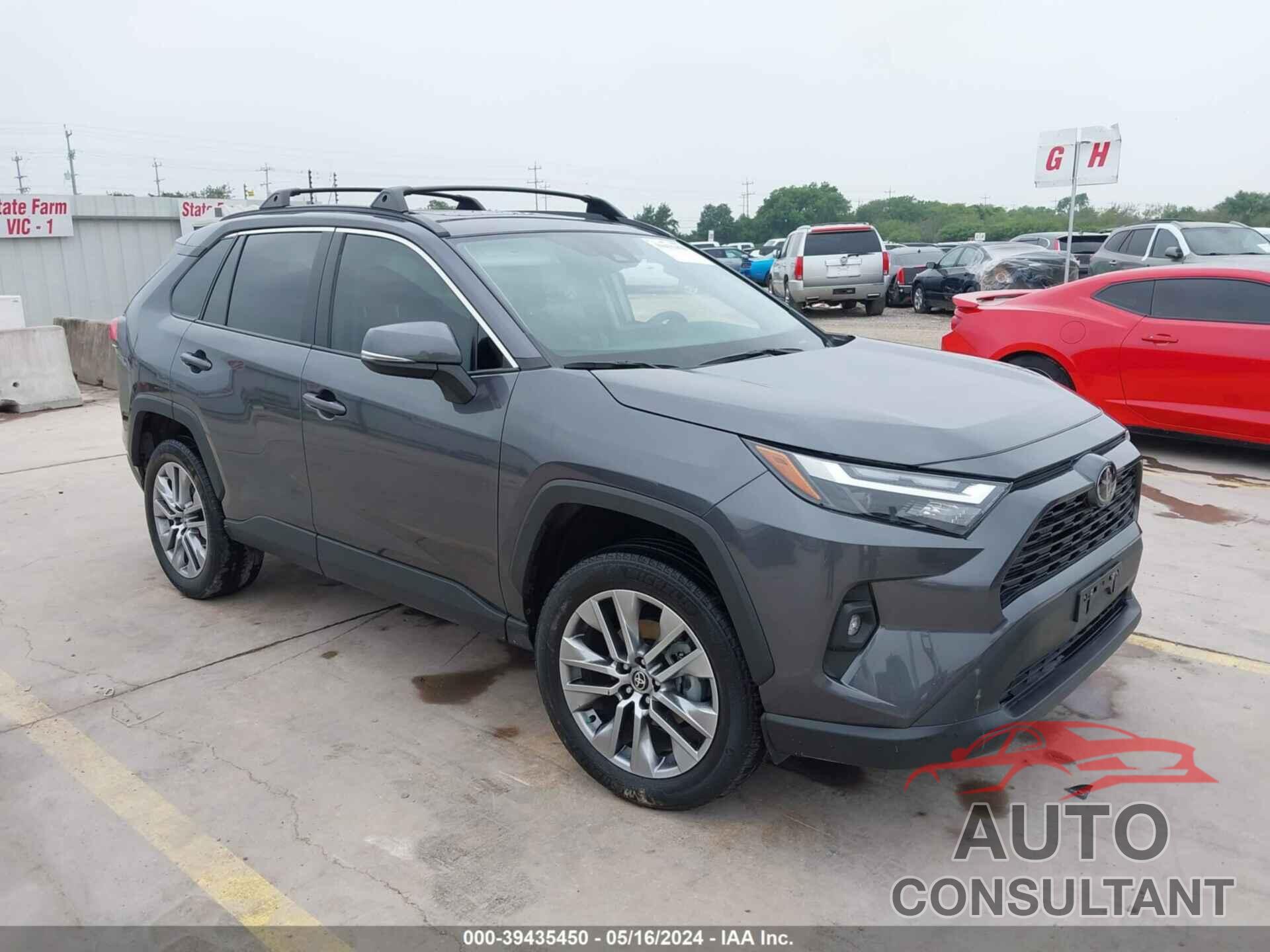 TOYOTA RAV4 2022 - 2T3C1RFV9NC192427