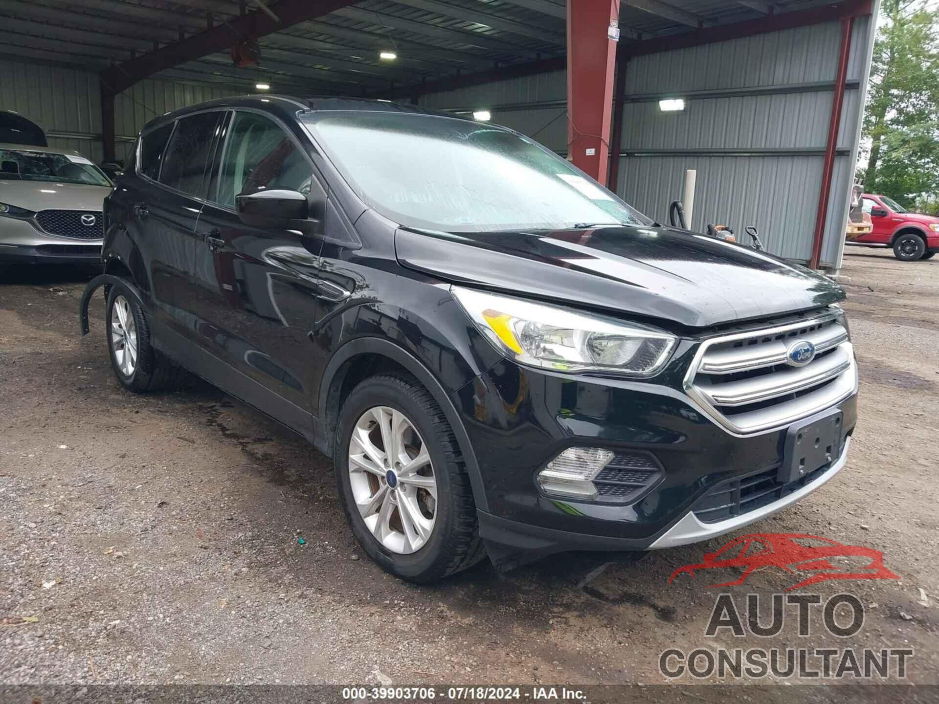 FORD ESCAPE 2017 - 1FMCU9GD2HUD14618