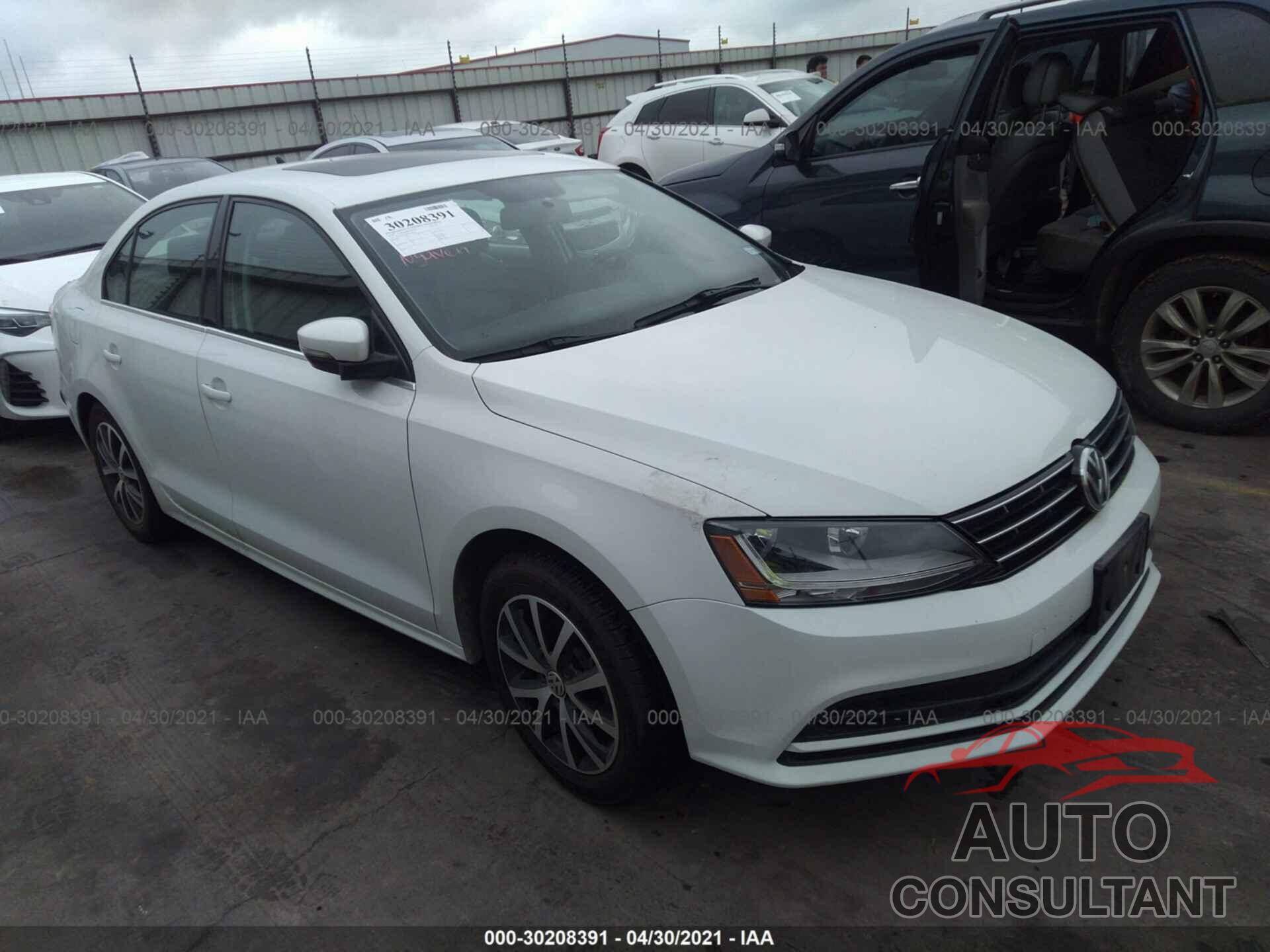 VOLKSWAGEN JETTA 2018 - 3VWDB7AJ4JM250753