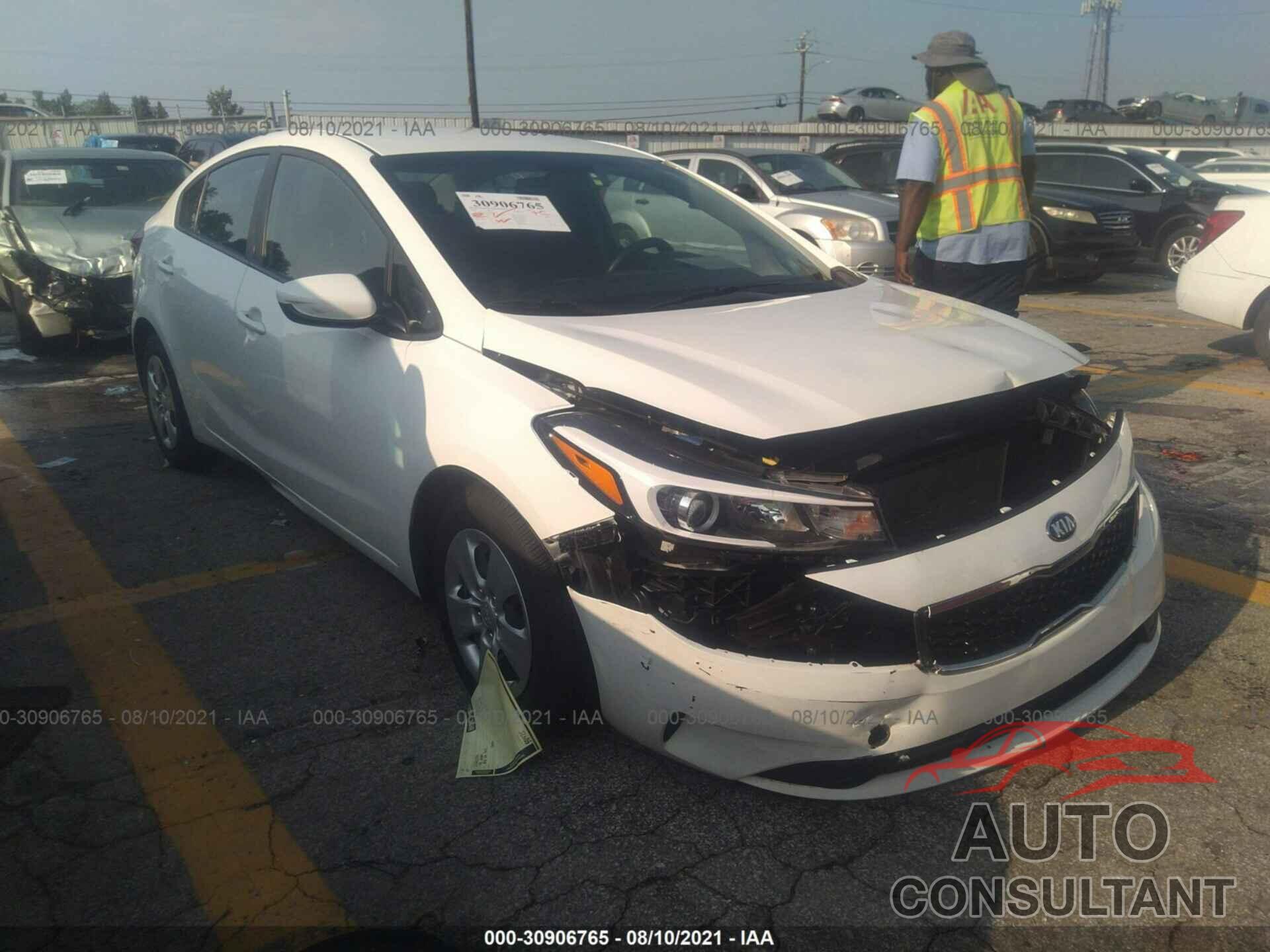 KIA FORTE 2018 - 3KPFK4A71JE235510