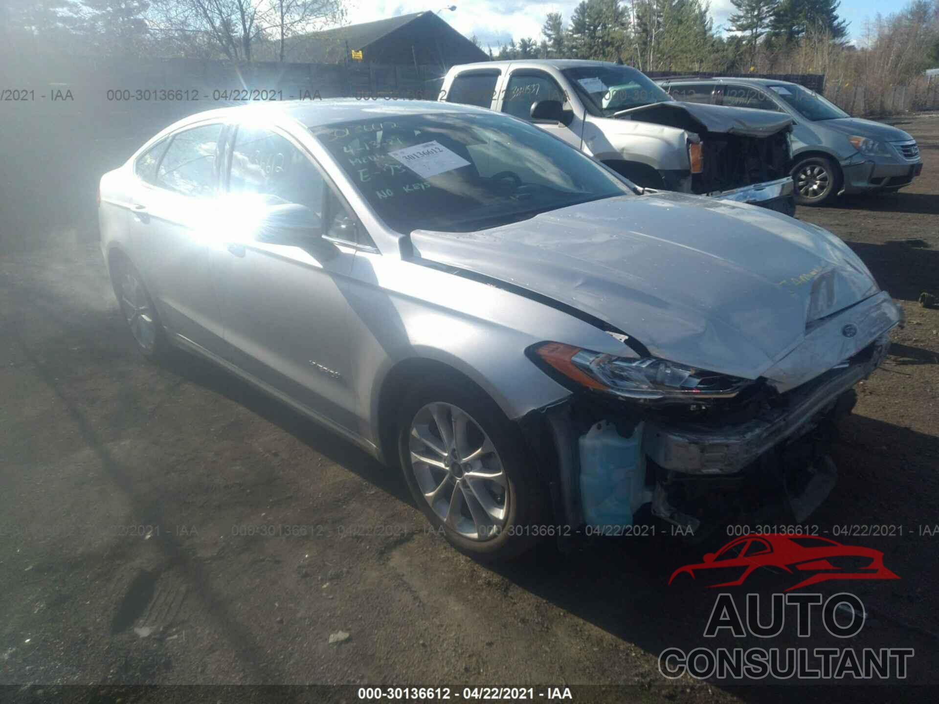 FORD FUSION HYBRID 2019 - 3FA6P0LU8KR225358