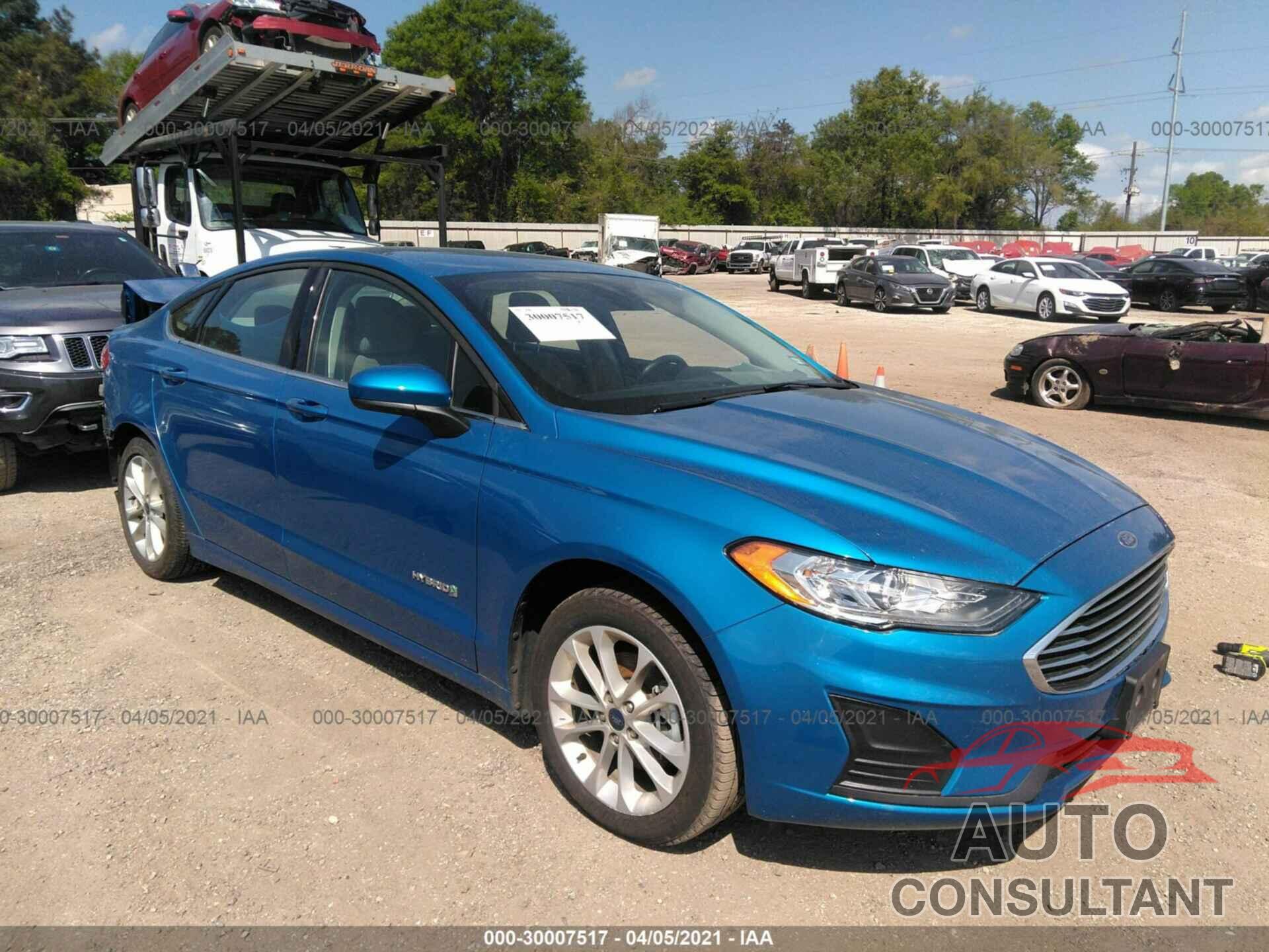 FORD FUSION HYBRID 2019 - 3FA6P0LU3KR235084