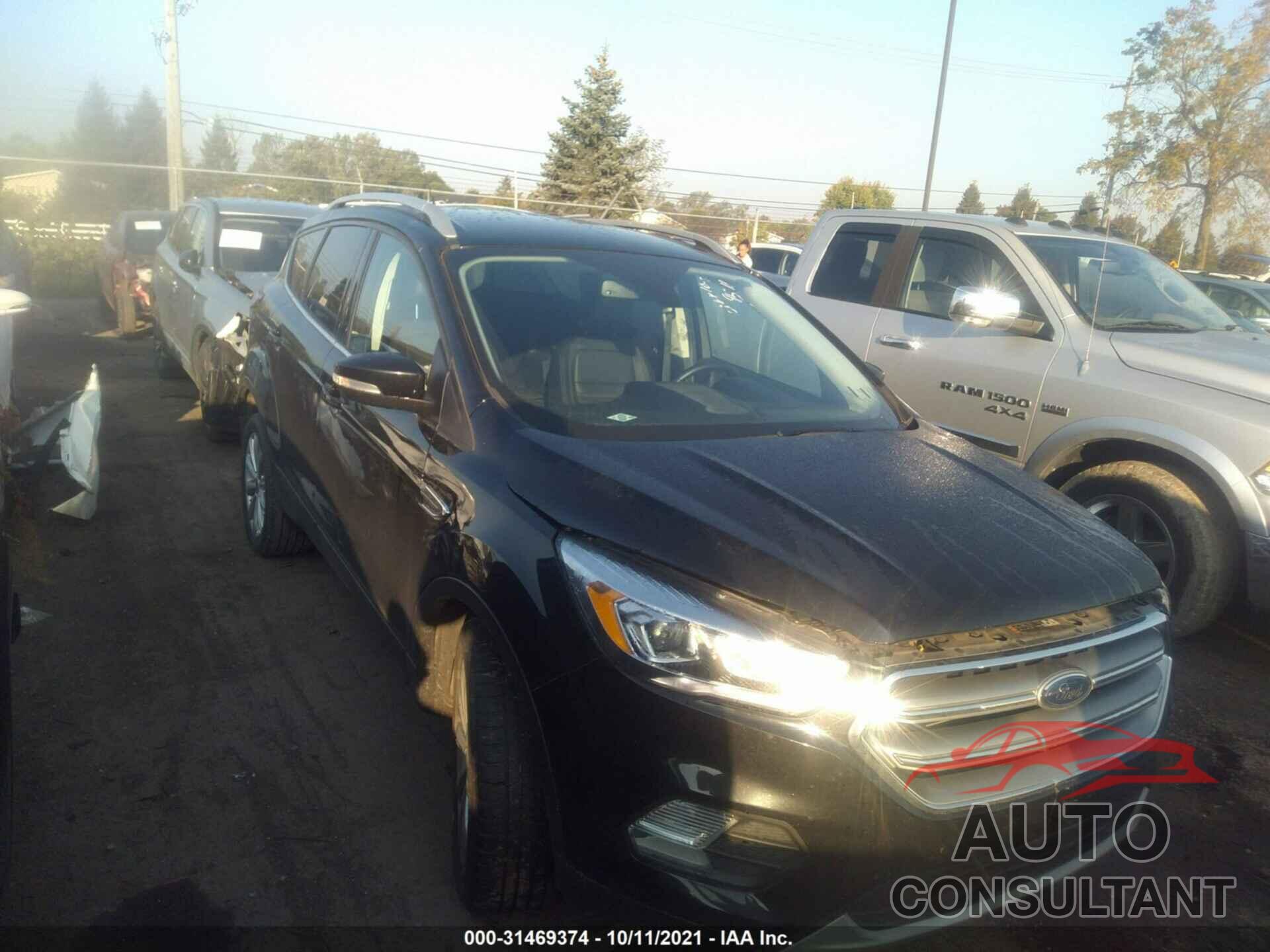 FORD ESCAPE 2017 - 1FMCU9J94HUD39511