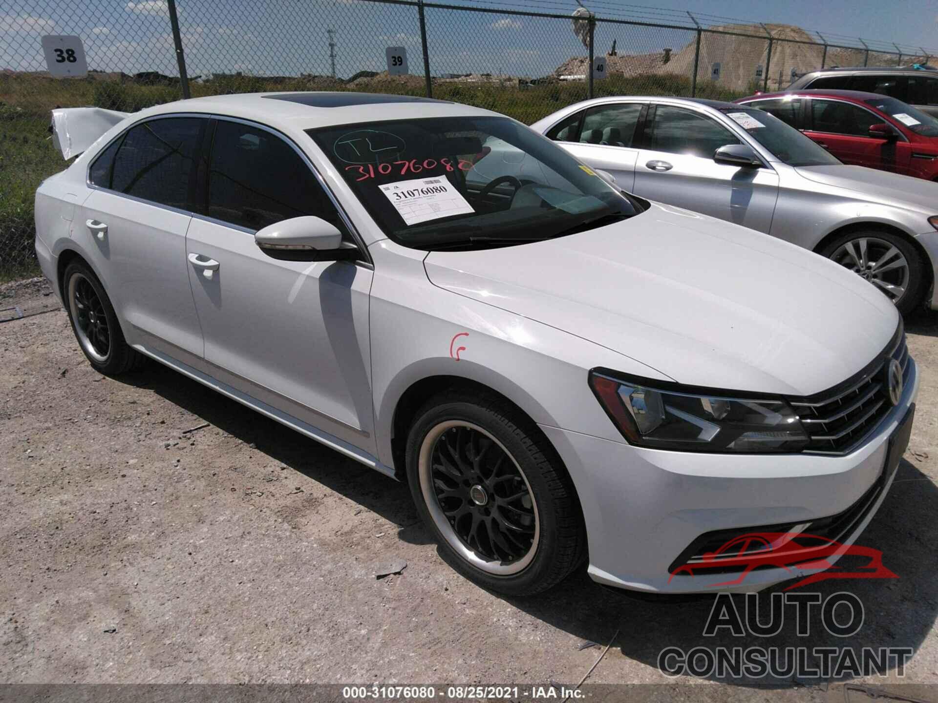 VOLKSWAGEN PASSAT 2016 - 1VWBT7A39GC028323