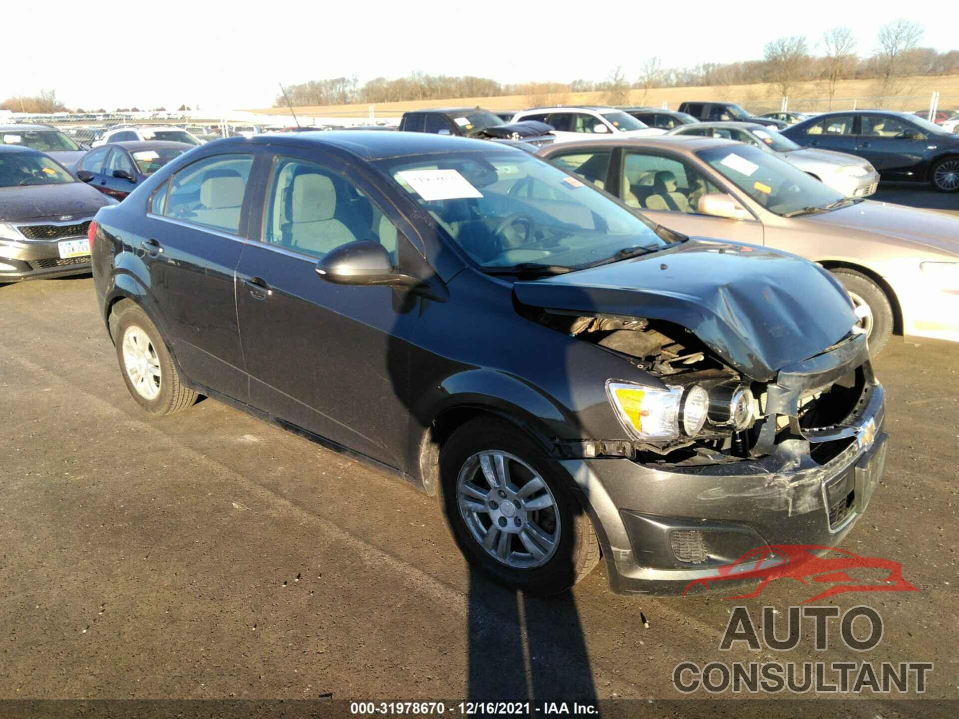CHEVROLET SONIC 2016 - 1G1JC5SHXG4119956