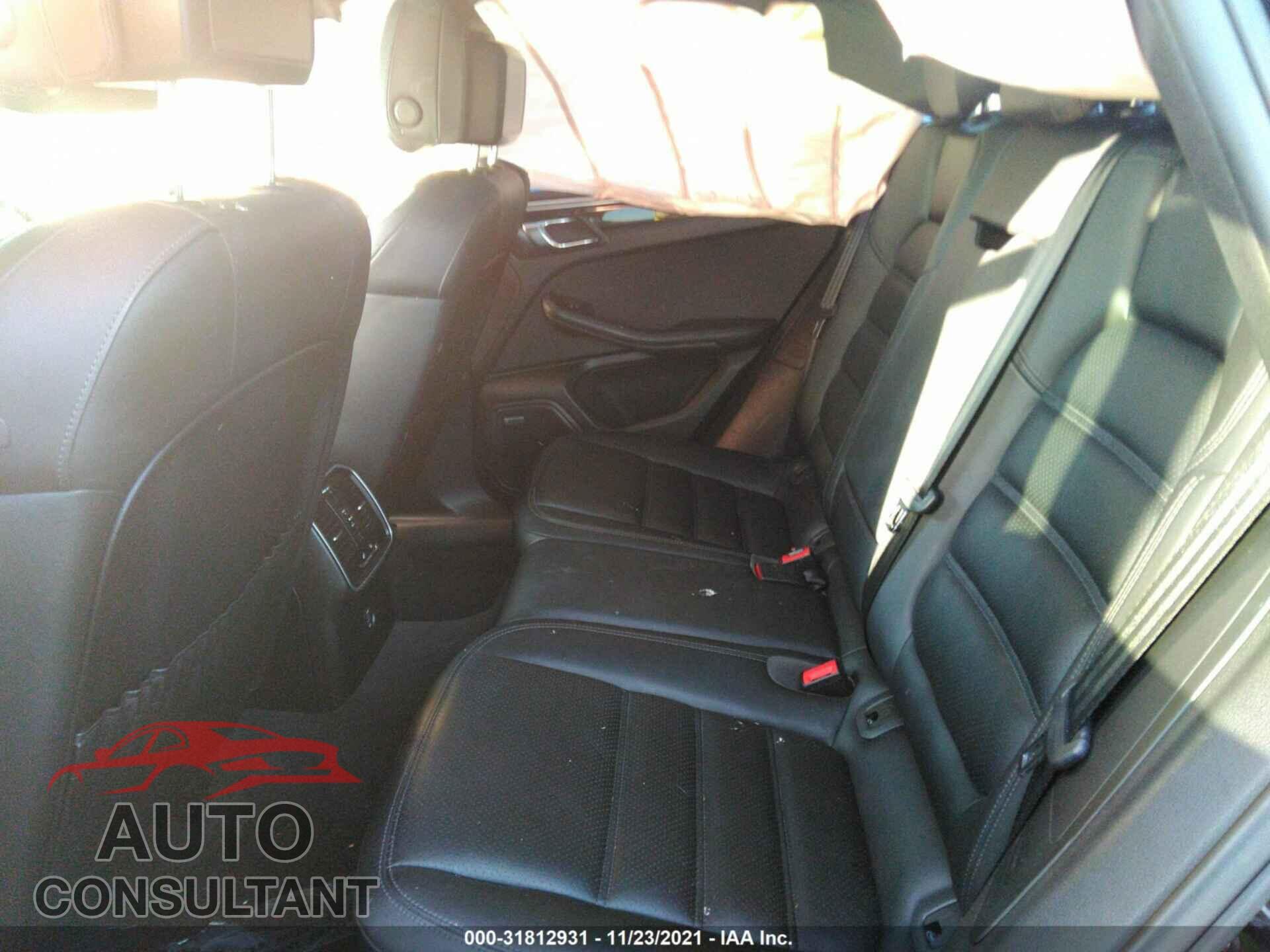 PORSCHE MACAN 2017 - WP1AB2A58HLB16432