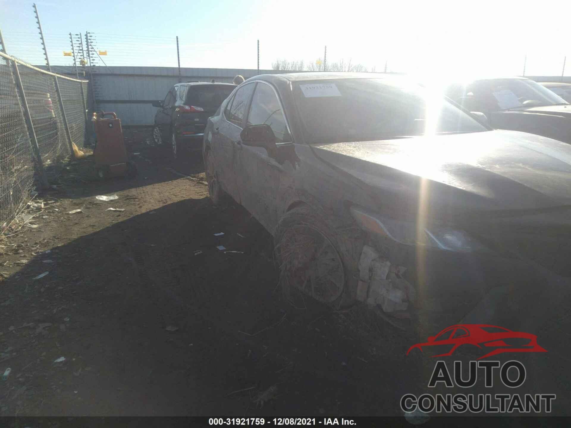 TOYOTA CAMRY 2019 - 4T1B11HK0KU278230