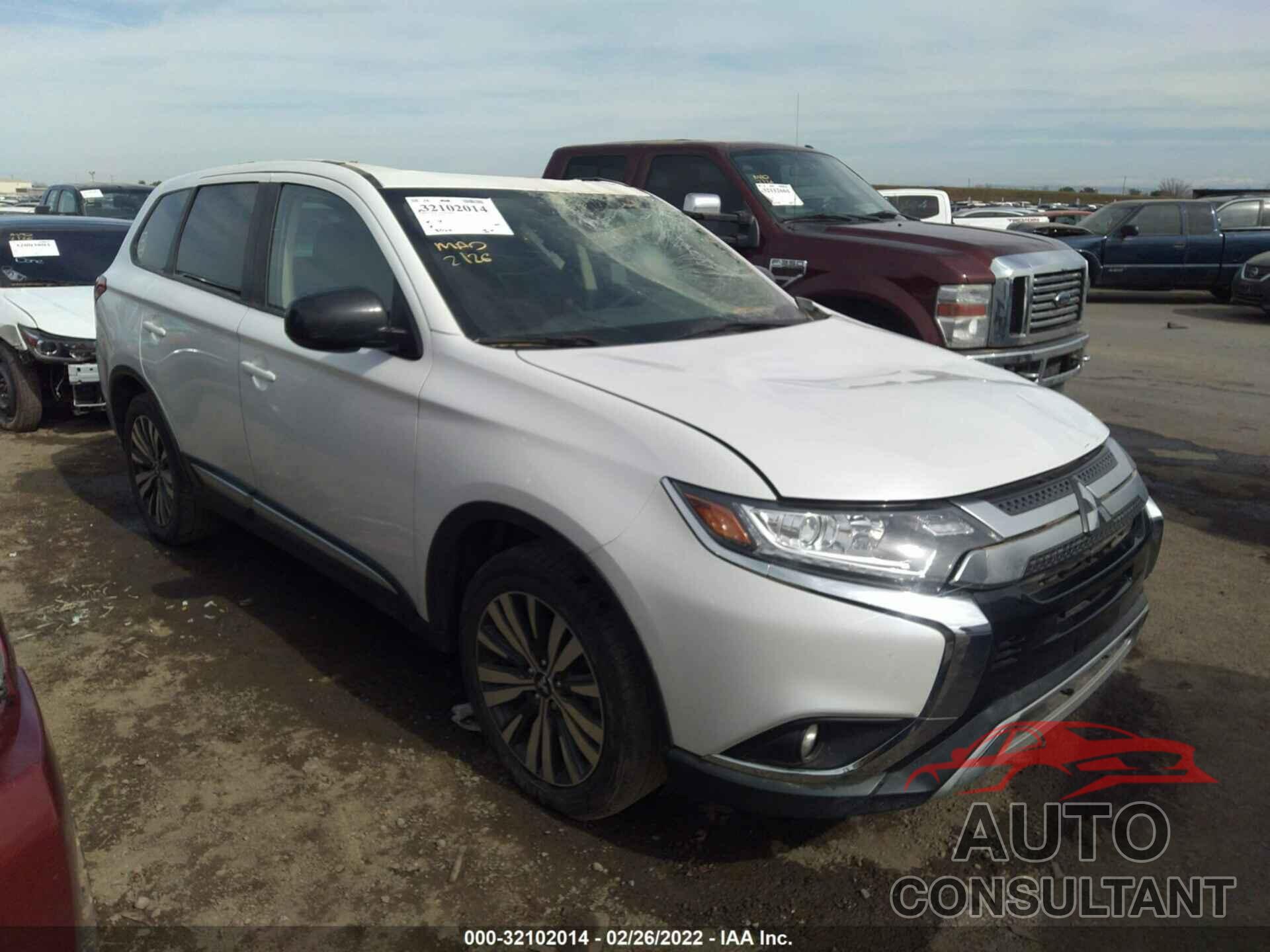MITSUBISHI OUTLANDER 2019 - JA4AD2A36KZ055056