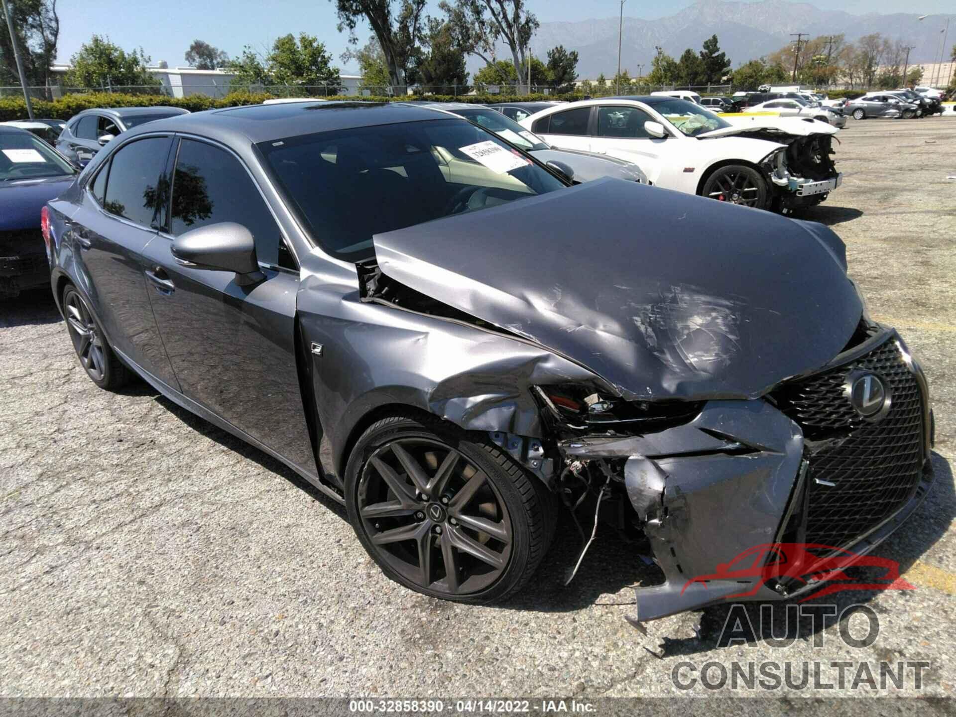 LEXUS IS 2017 - JTHBA1D24H5047388