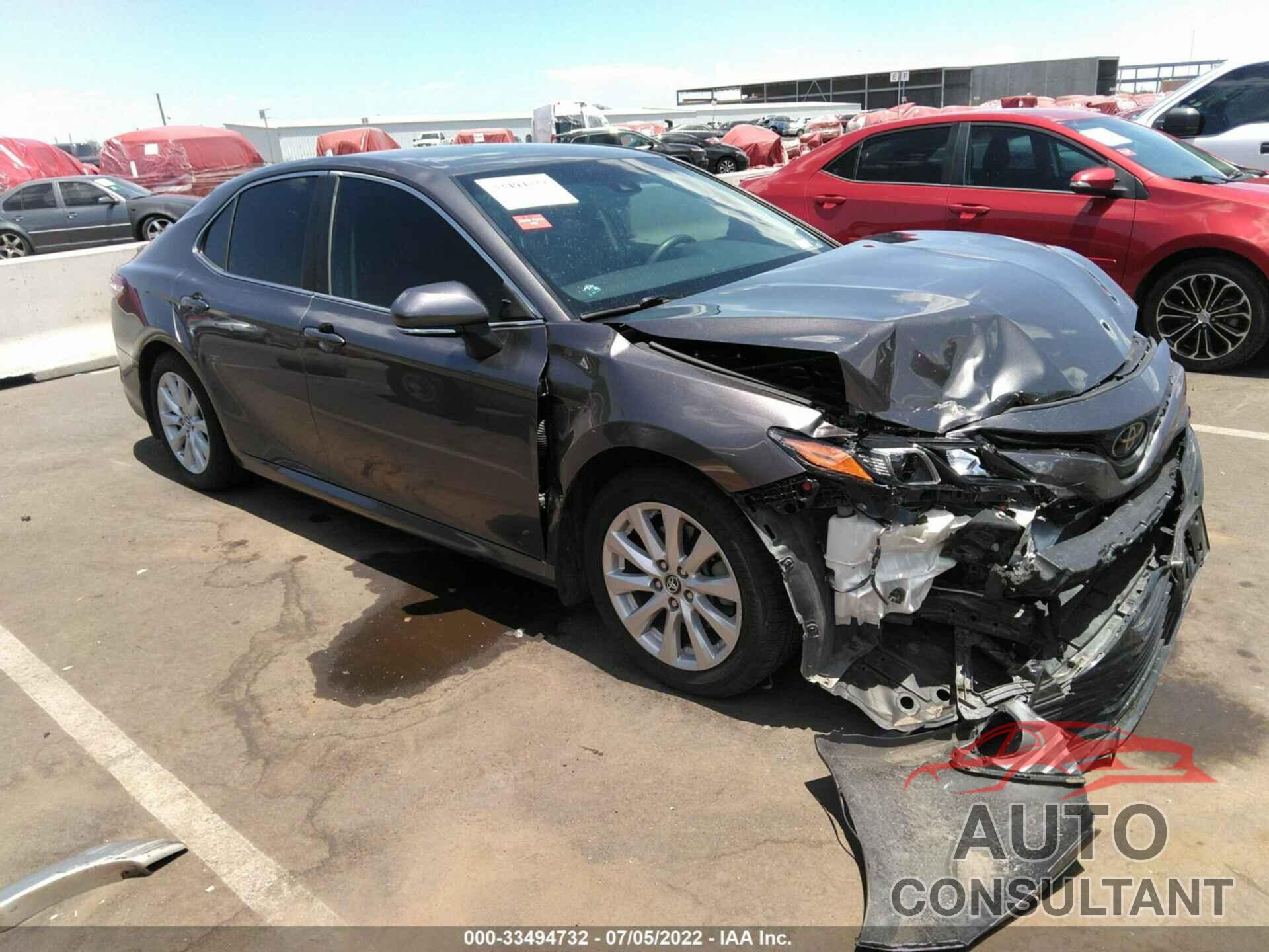 TOYOTA CAMRY 2018 - 4T1B11HK3JU050060