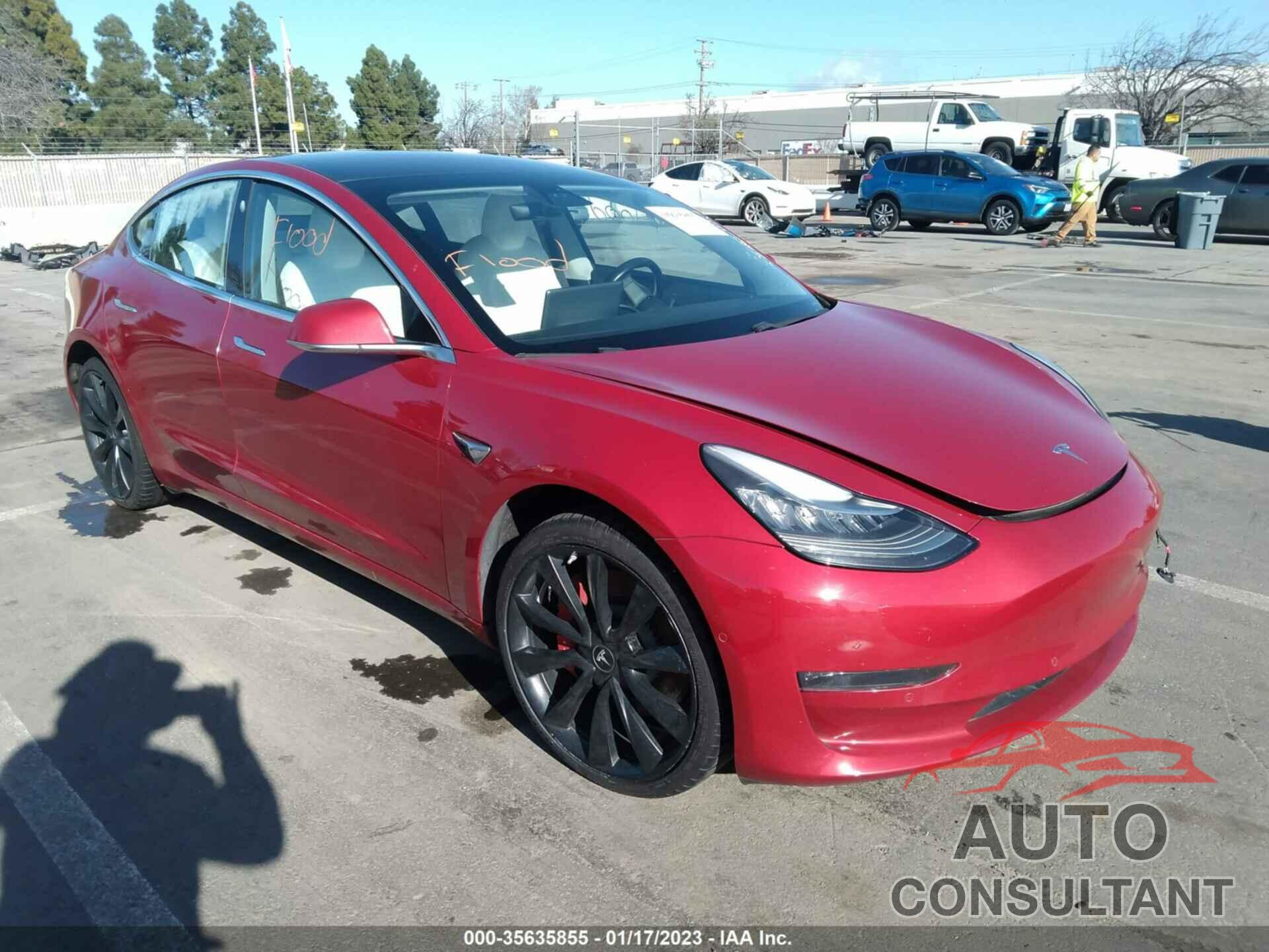 TESLA MODEL 3 2018 - 5YJ3E1EB8JF055314