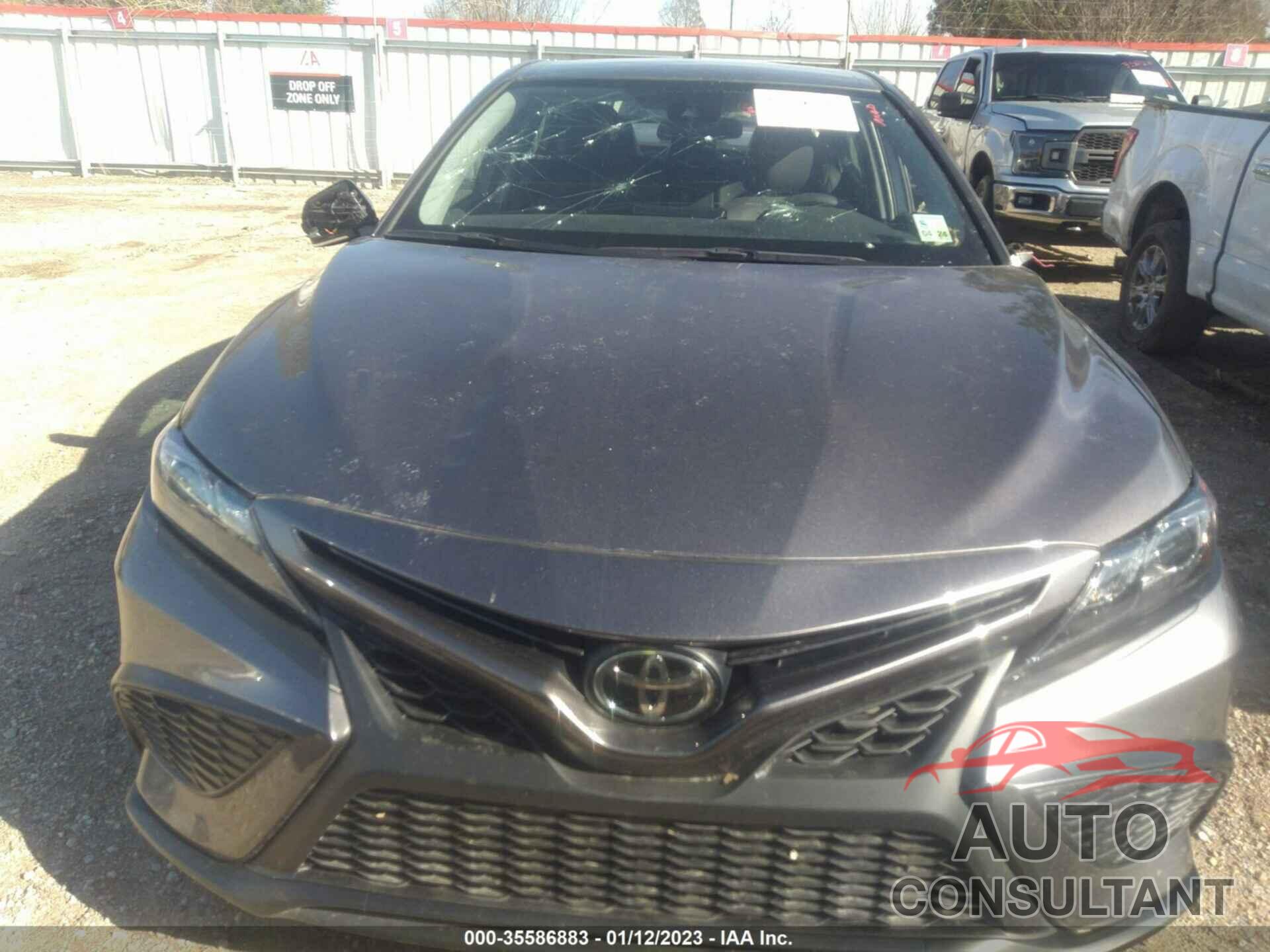 TOYOTA CAMRY 2022 - 4T1G11AK6NU619182