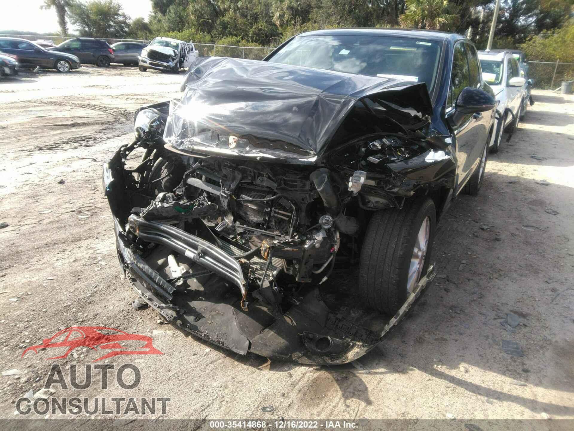 PORSCHE CAYENNE 2016 - WP1AA2A26GKA12955