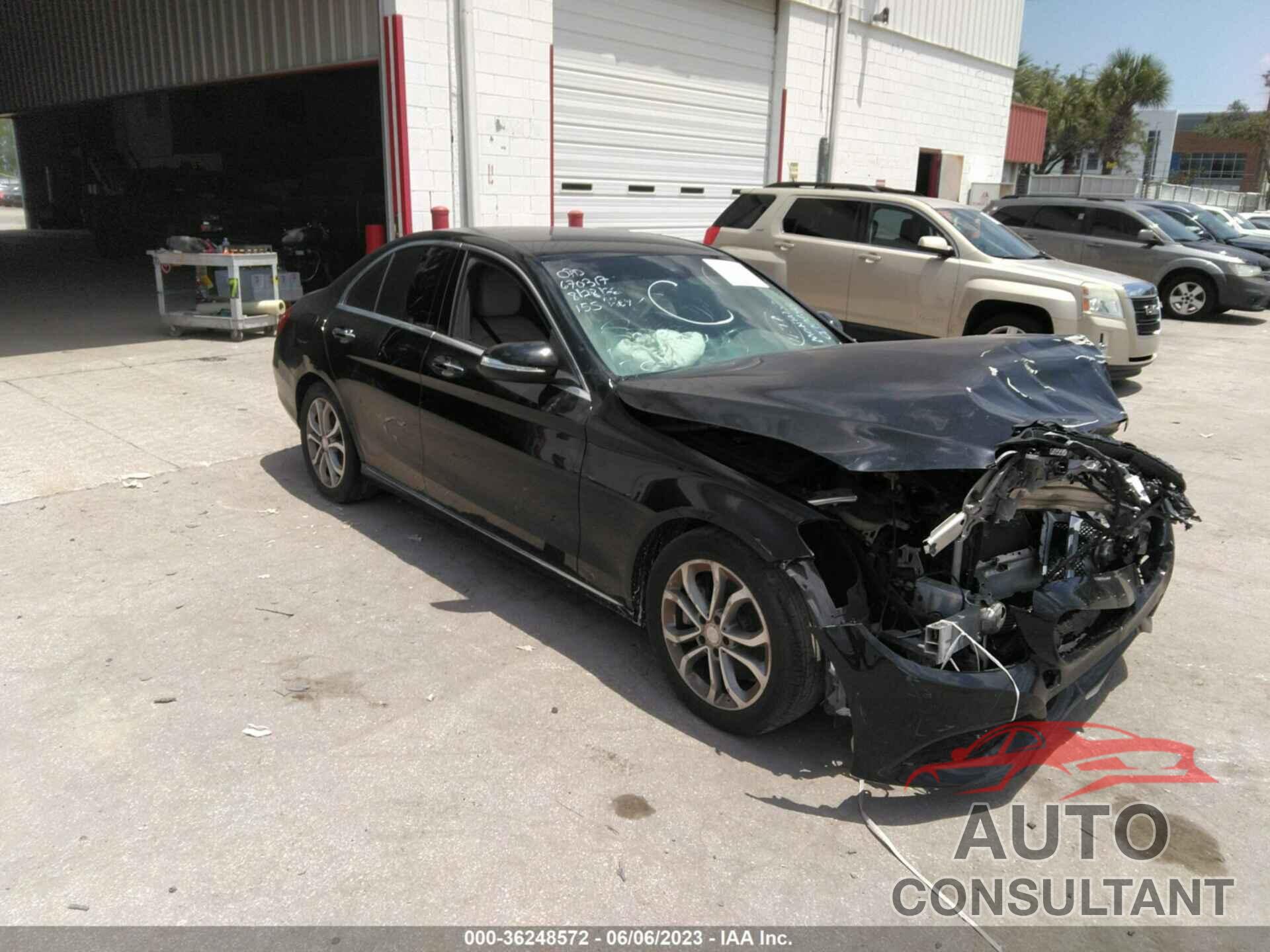 MERCEDES-BENZ C-CLASS 2015 - 55SWF4JB4FU070688
