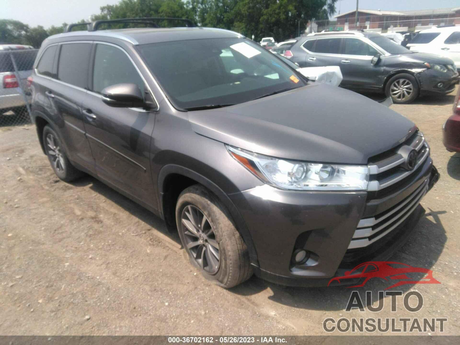 TOYOTA HIGHLANDER 2019 - 5TDJZRFH4KS590604