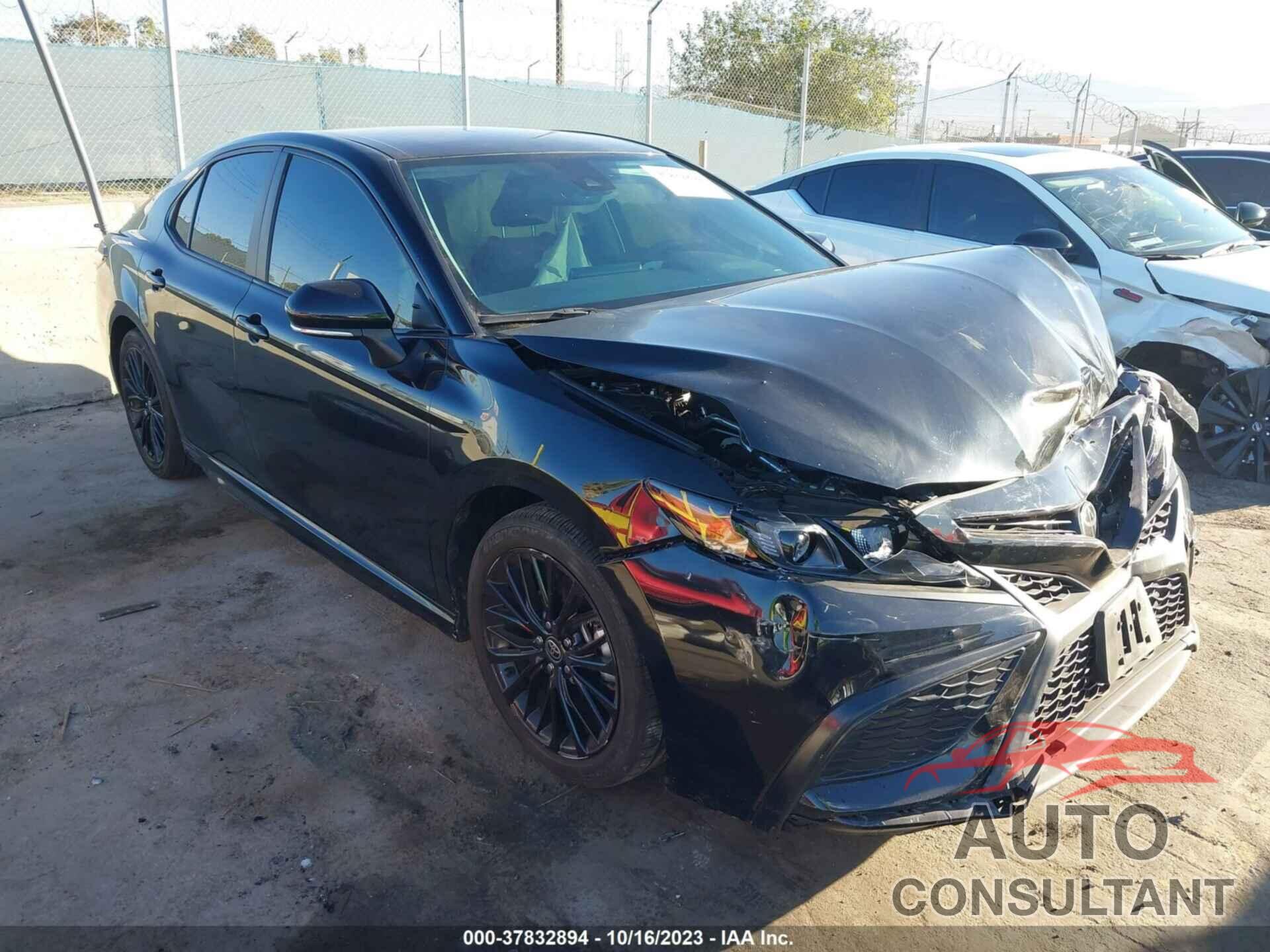 TOYOTA CAMRY 2022 - 4T1T11BK8NU061896