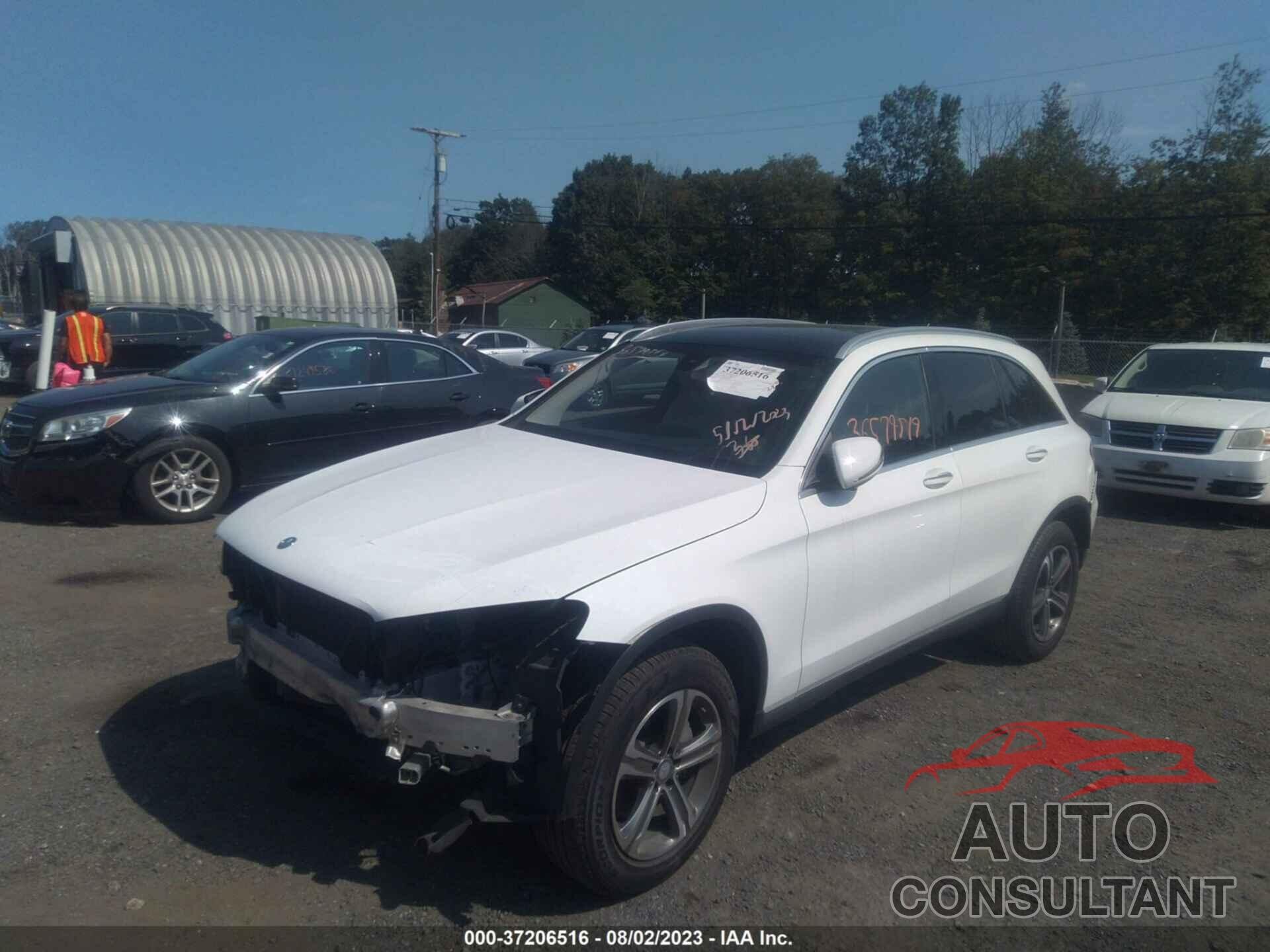 MERCEDES-BENZ GLC 300 2016 - WDC0G4KBXGF055008