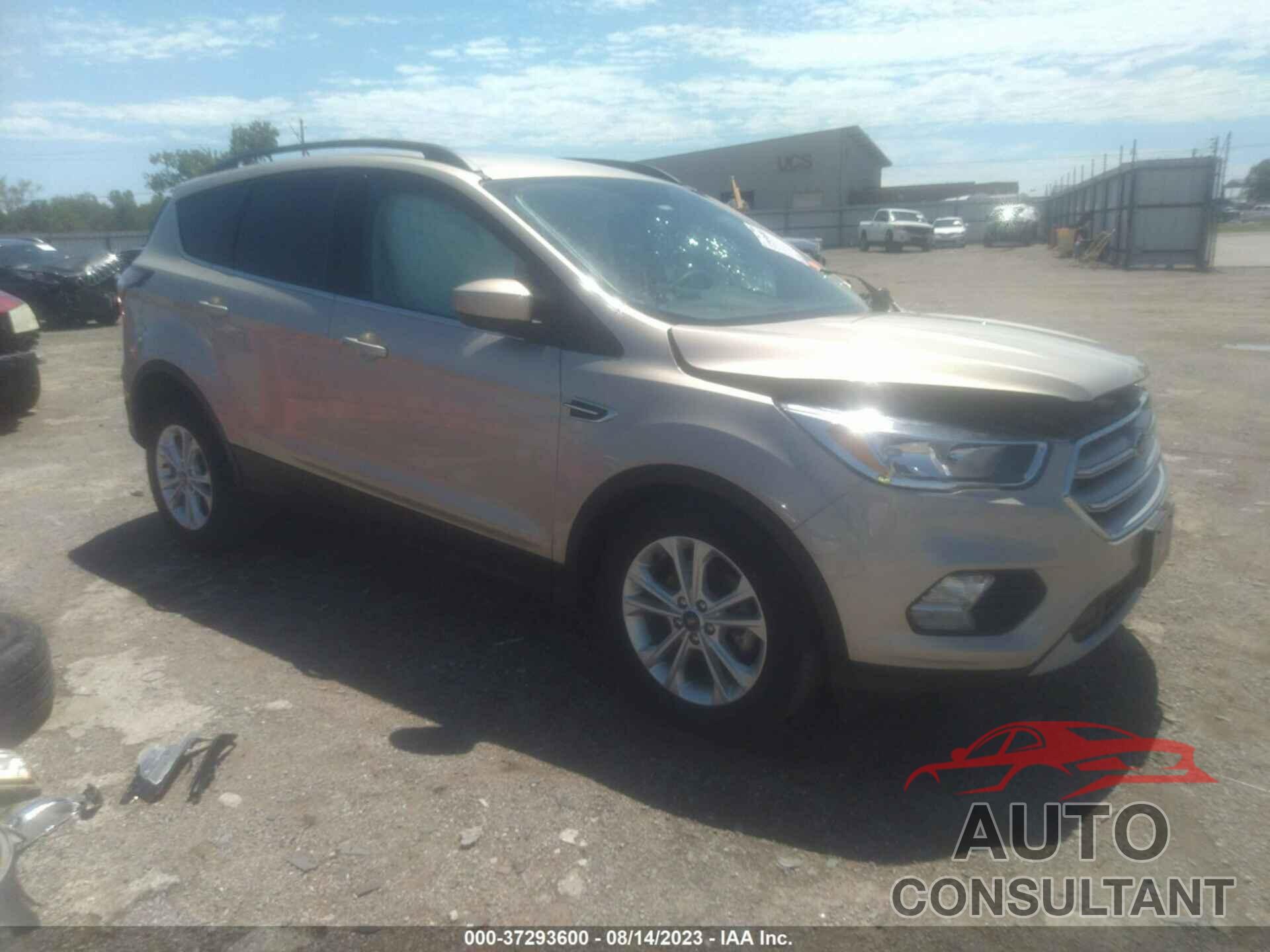 FORD ESCAPE 2018 - 1FMCU0GD5JUC34862